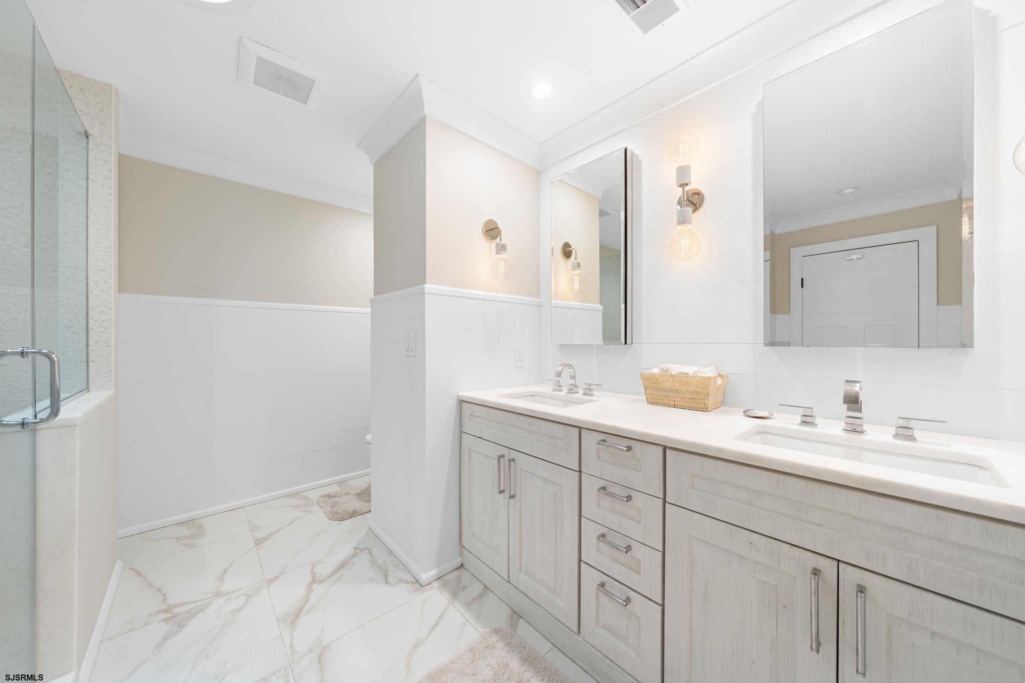 Ocean City, New Jersey 08226, United States, 5 Bedrooms Bedrooms, ,4 BathroomsBathrooms,Residential,Active,64503