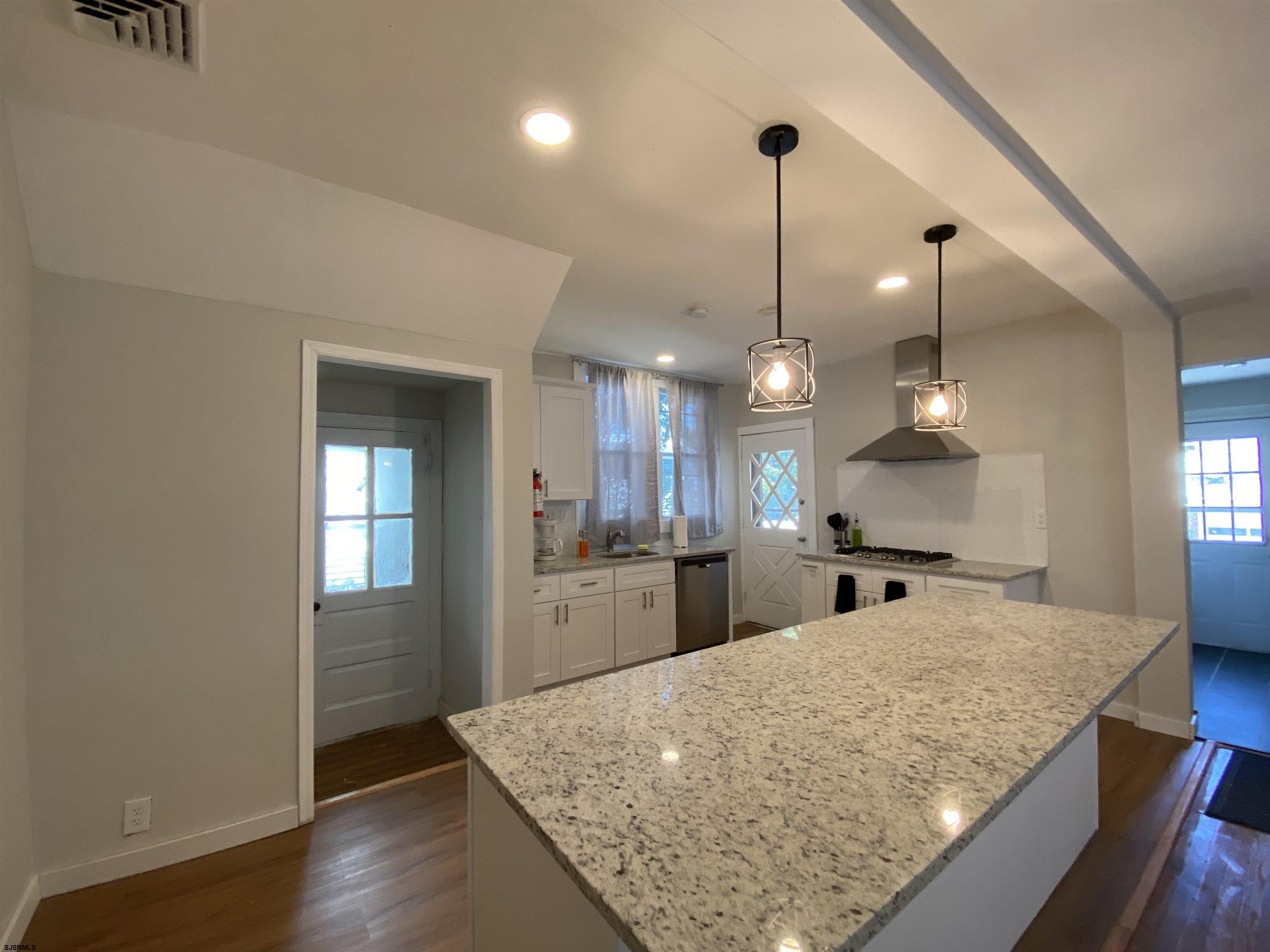 Atlantic City, New Jersey 08401, United States, 4 Bedrooms Bedrooms, ,3 BathroomsBathrooms,Residential,Active,97506