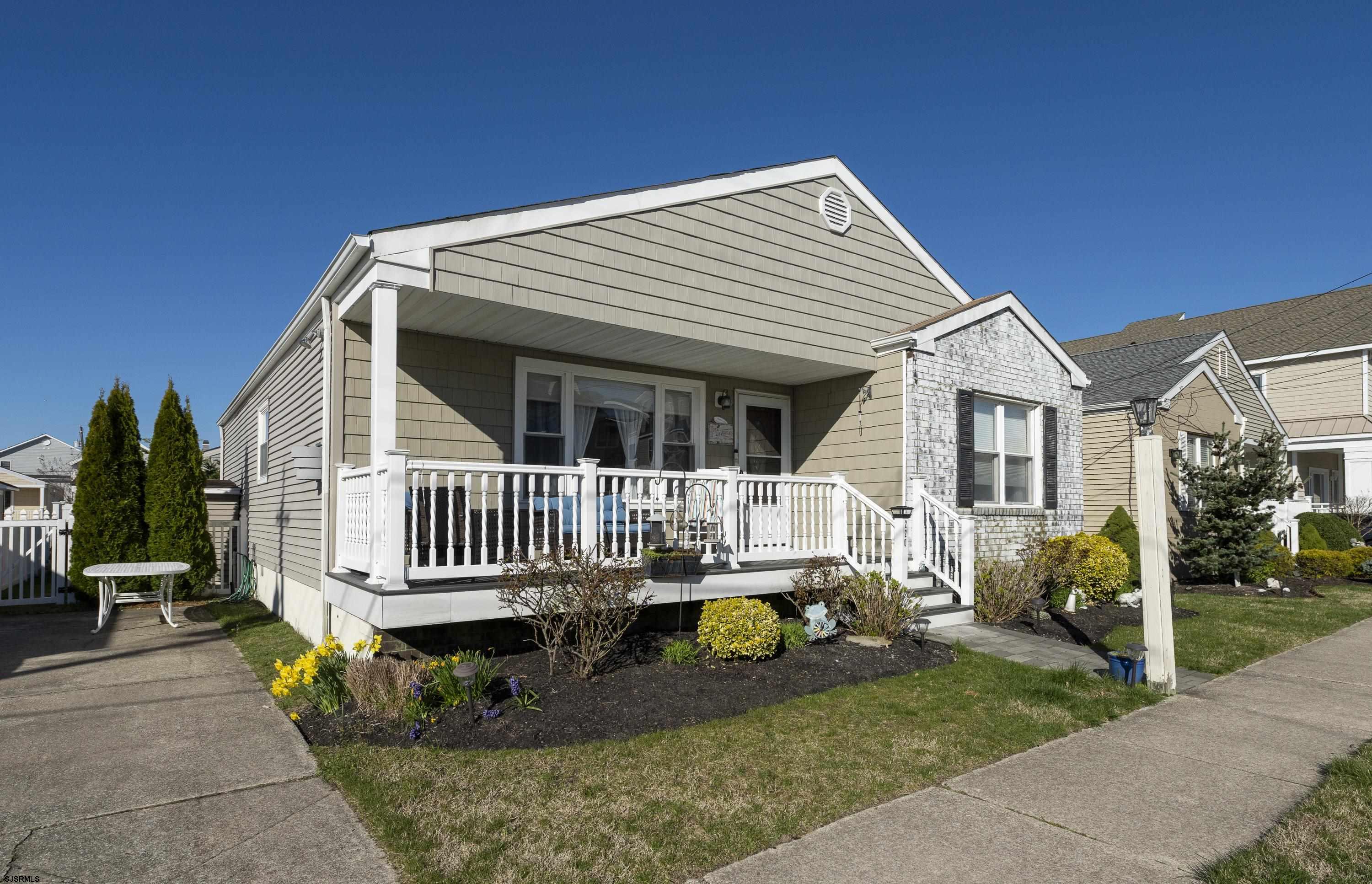 220 N 35th