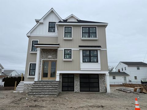 323 N Huntington Ave Margate NJ 08402