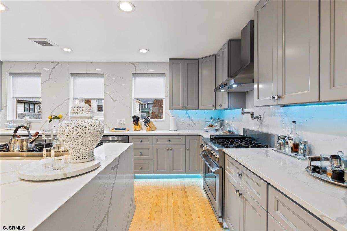 Ventnor, New Jersey 08406, United States, 6 Bedrooms Bedrooms, ,5 BathroomsBathrooms,Residential,Active,41463