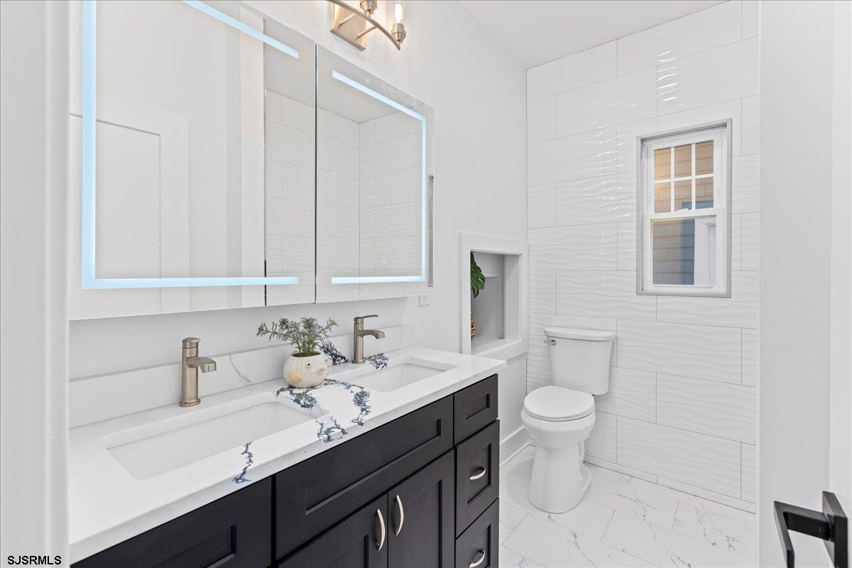 Ventnor, New Jersey 08406, United States, 3 Bedrooms Bedrooms, ,2 BathroomsBathrooms,Residential,Active,109381