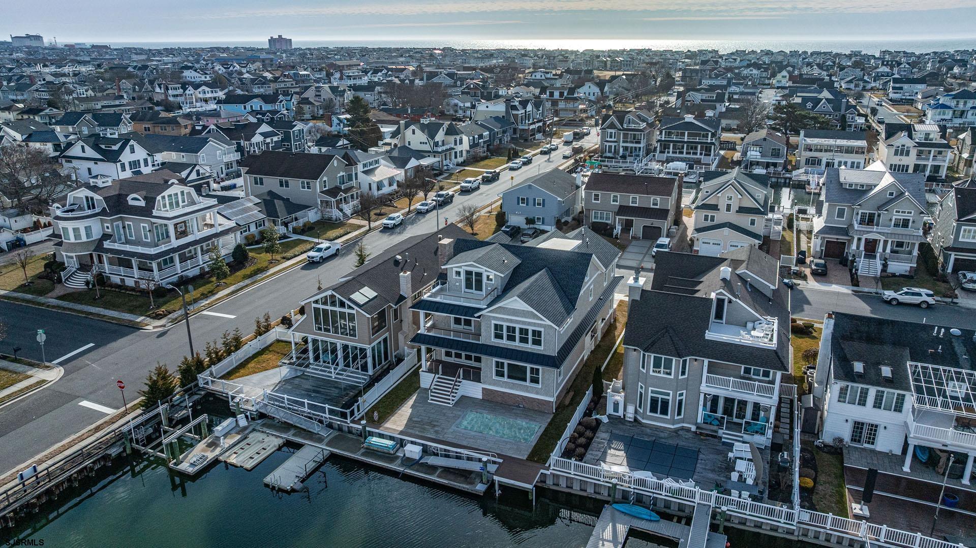 4 Grenada Ln