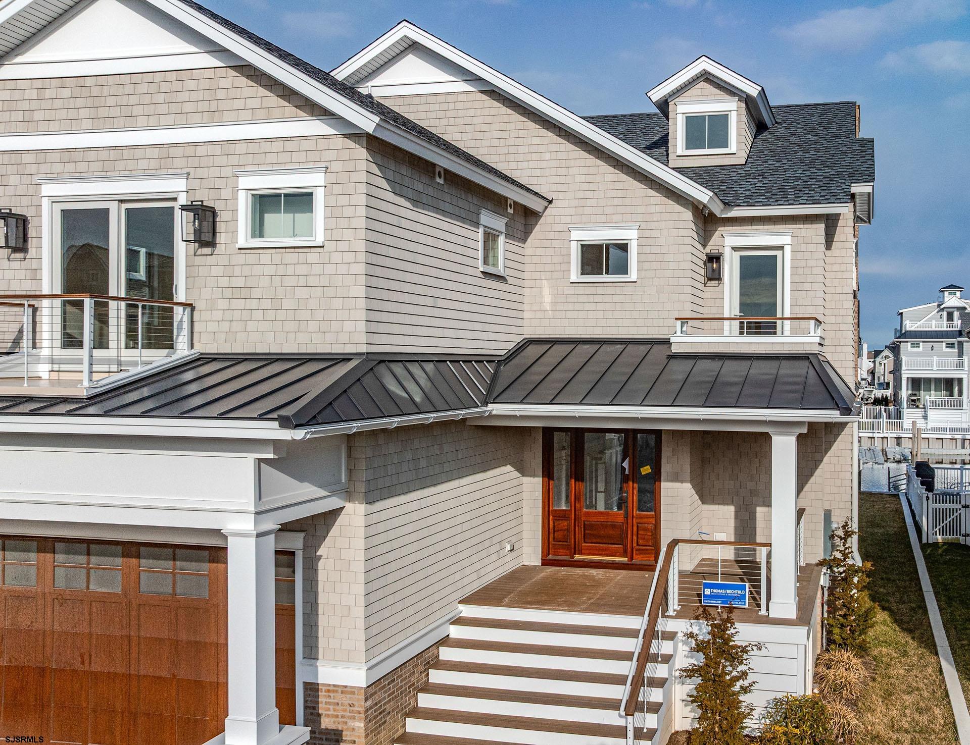 4 Grenada Ln