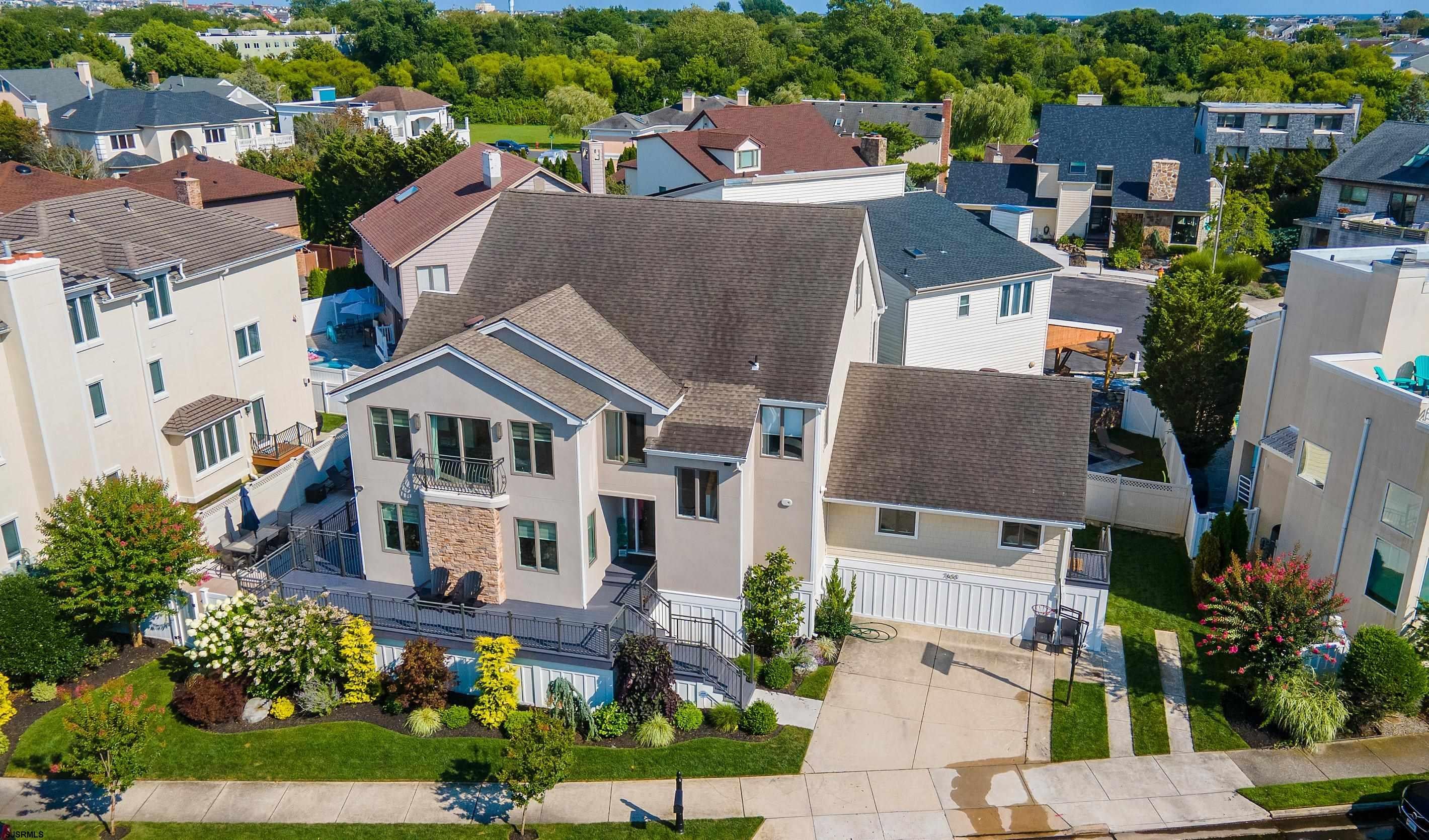 7600 Bayshore