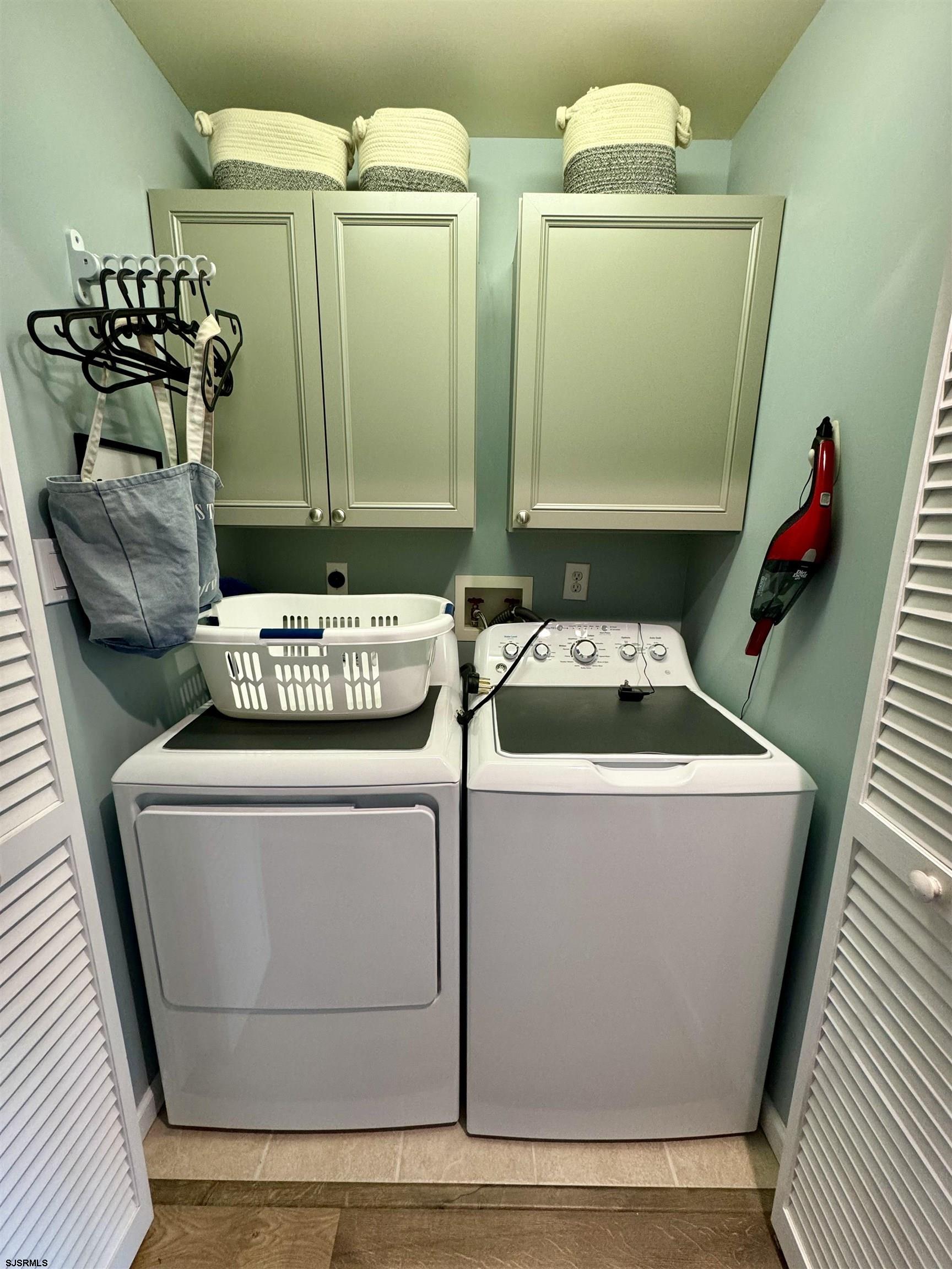 Ocean City, New Jersey 08226, United States, 4 Bedrooms Bedrooms, ,3 BathroomsBathrooms,Residential,Pending,13051