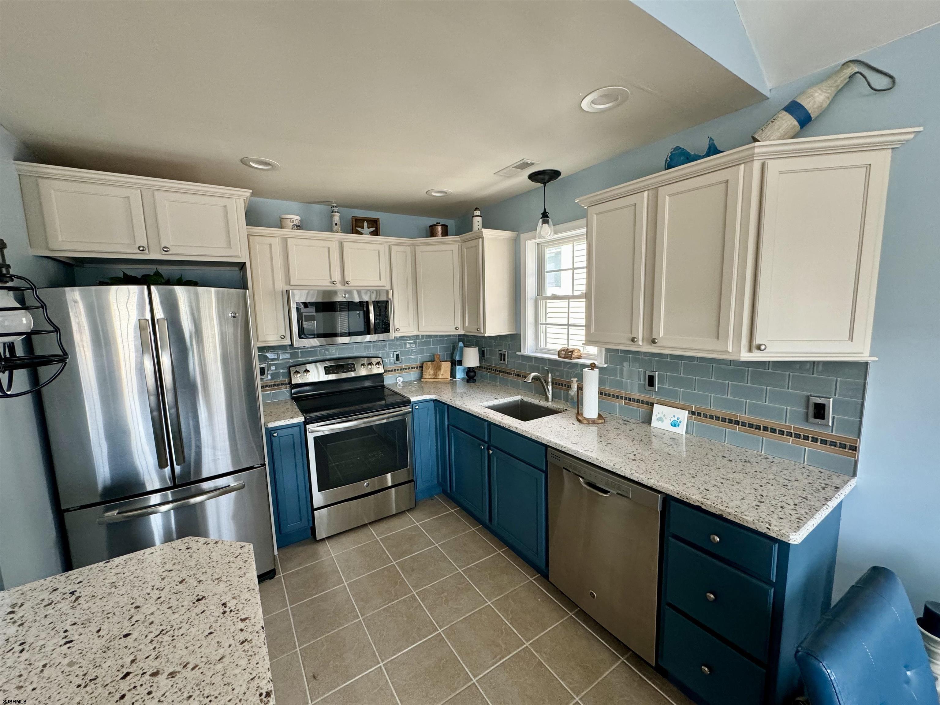 Ocean City, New Jersey 08226, United States, 4 Bedrooms Bedrooms, ,3 BathroomsBathrooms,Residential,Pending,13051