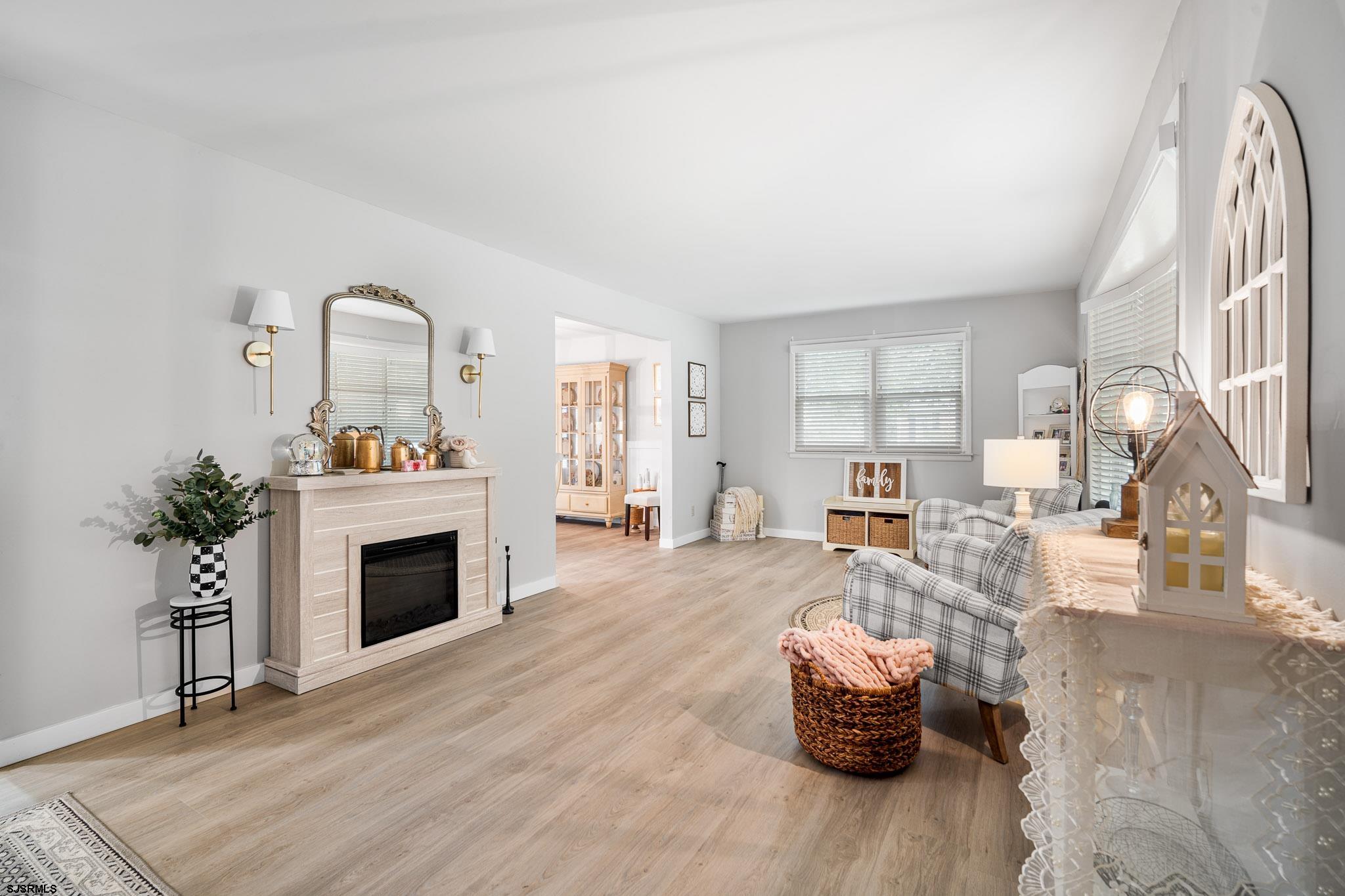 Egg Harbor Township, New Jersey 08234, United States, 4 Bedrooms Bedrooms, ,4 BathroomsBathrooms,Residential,Active,219009