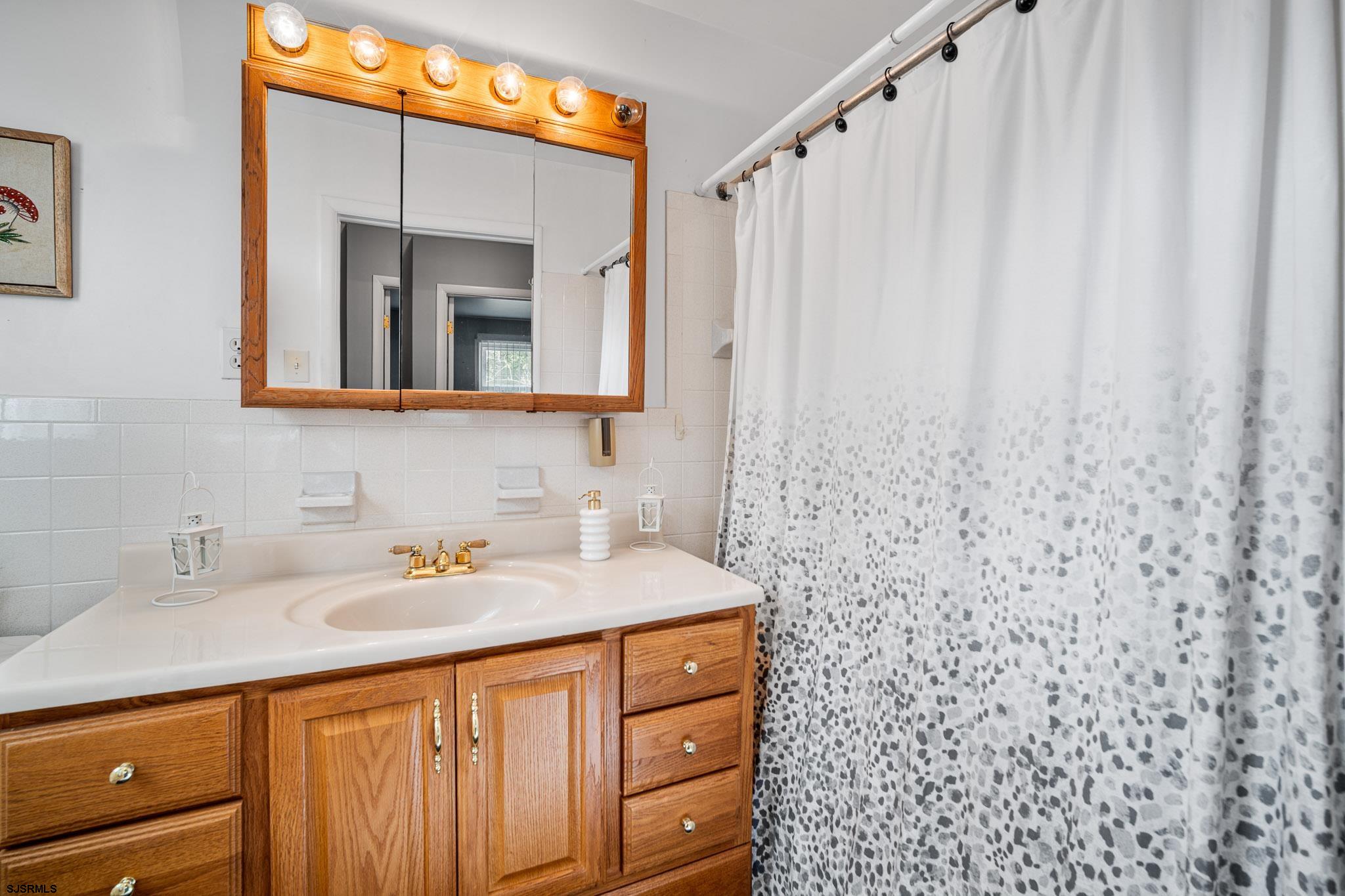 Egg Harbor Township, New Jersey 08234, United States, 4 Bedrooms Bedrooms, ,4 BathroomsBathrooms,Residential,Active,219009