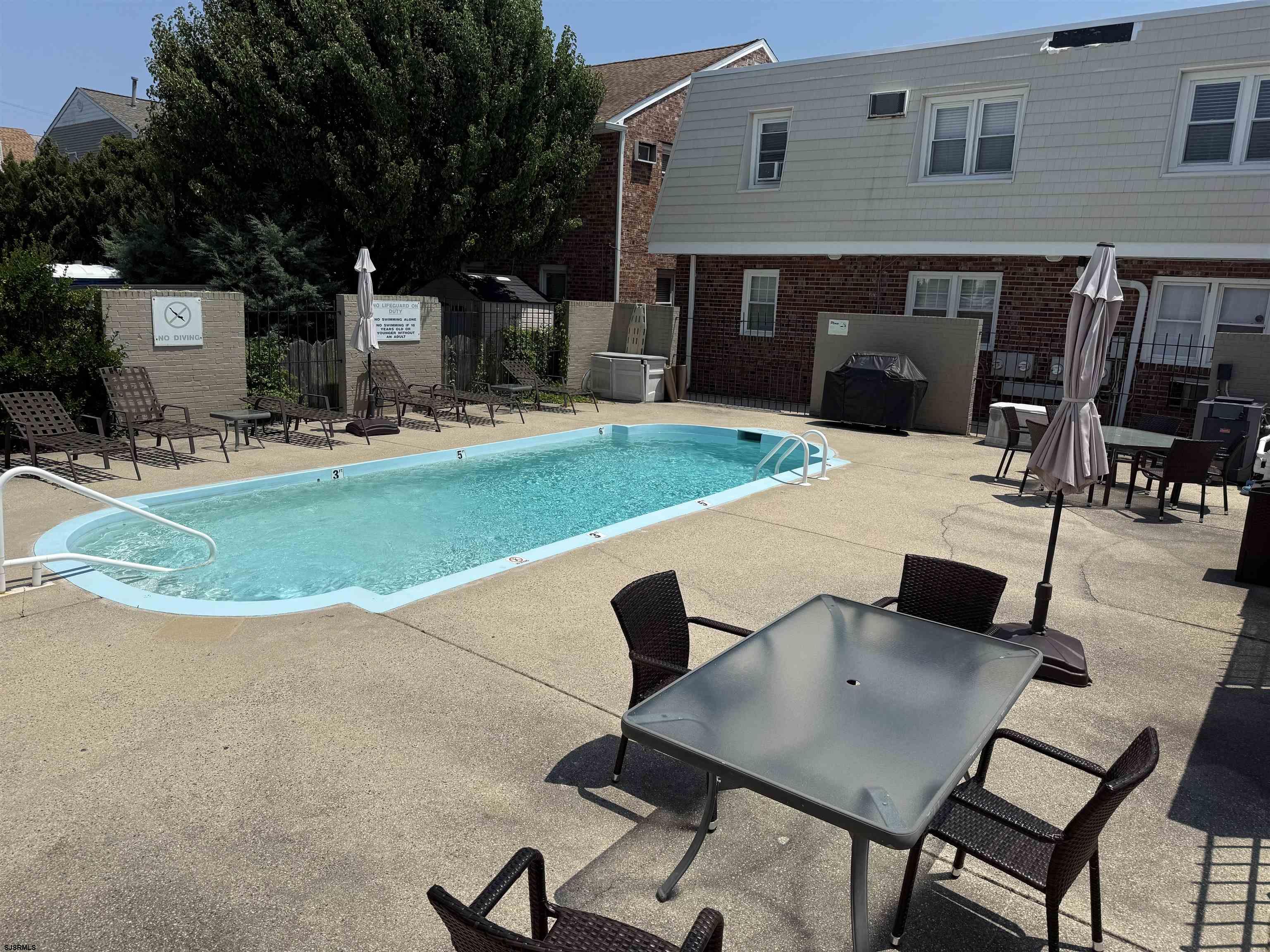 Margate, New Jersey 08402, United States, 2 Bedrooms Bedrooms, ,1 BathroomBathrooms,Residential,Active,186451