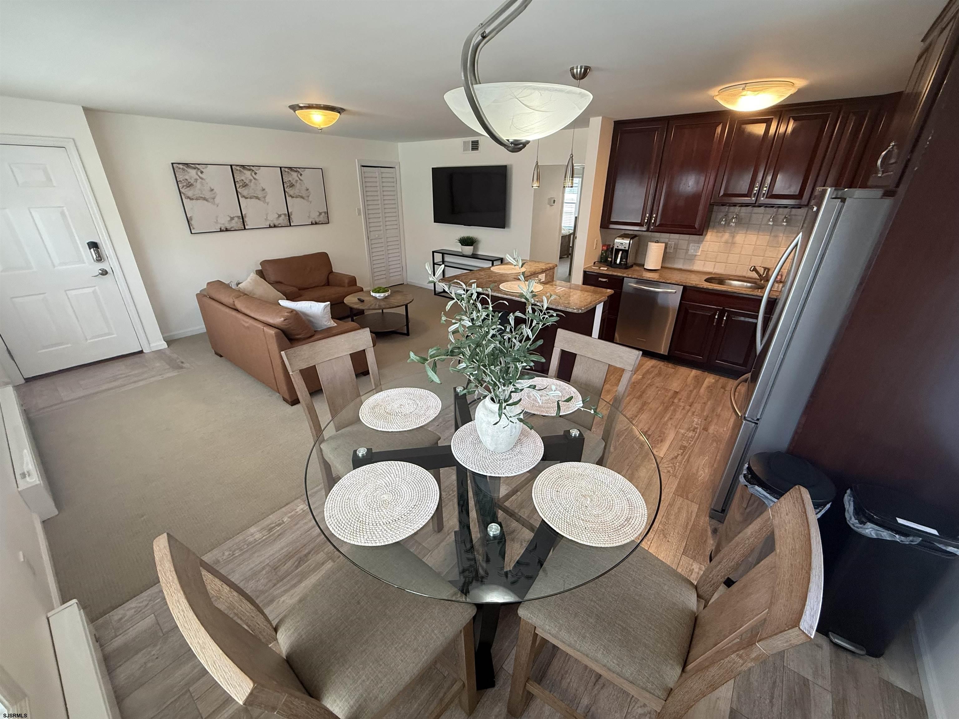 Margate, New Jersey 08402, United States, 2 Bedrooms Bedrooms, ,1 BathroomBathrooms,Residential,Active,186451