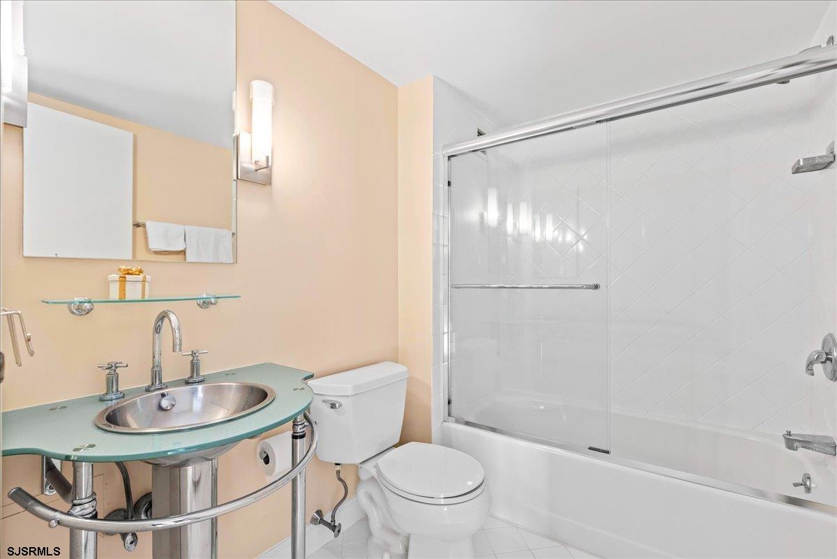 Atlantic City, New Jersey 08401, United States, 2 Bedrooms Bedrooms, ,2 BathroomsBathrooms,Residential,Active,14451