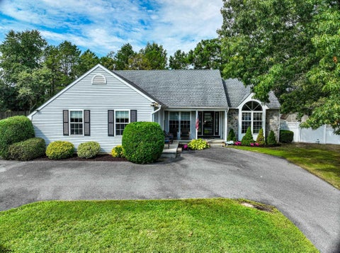 Photo of 132 Rochelle LN, Egg Harbor Township, NJ 08234 (MLS # 611480)