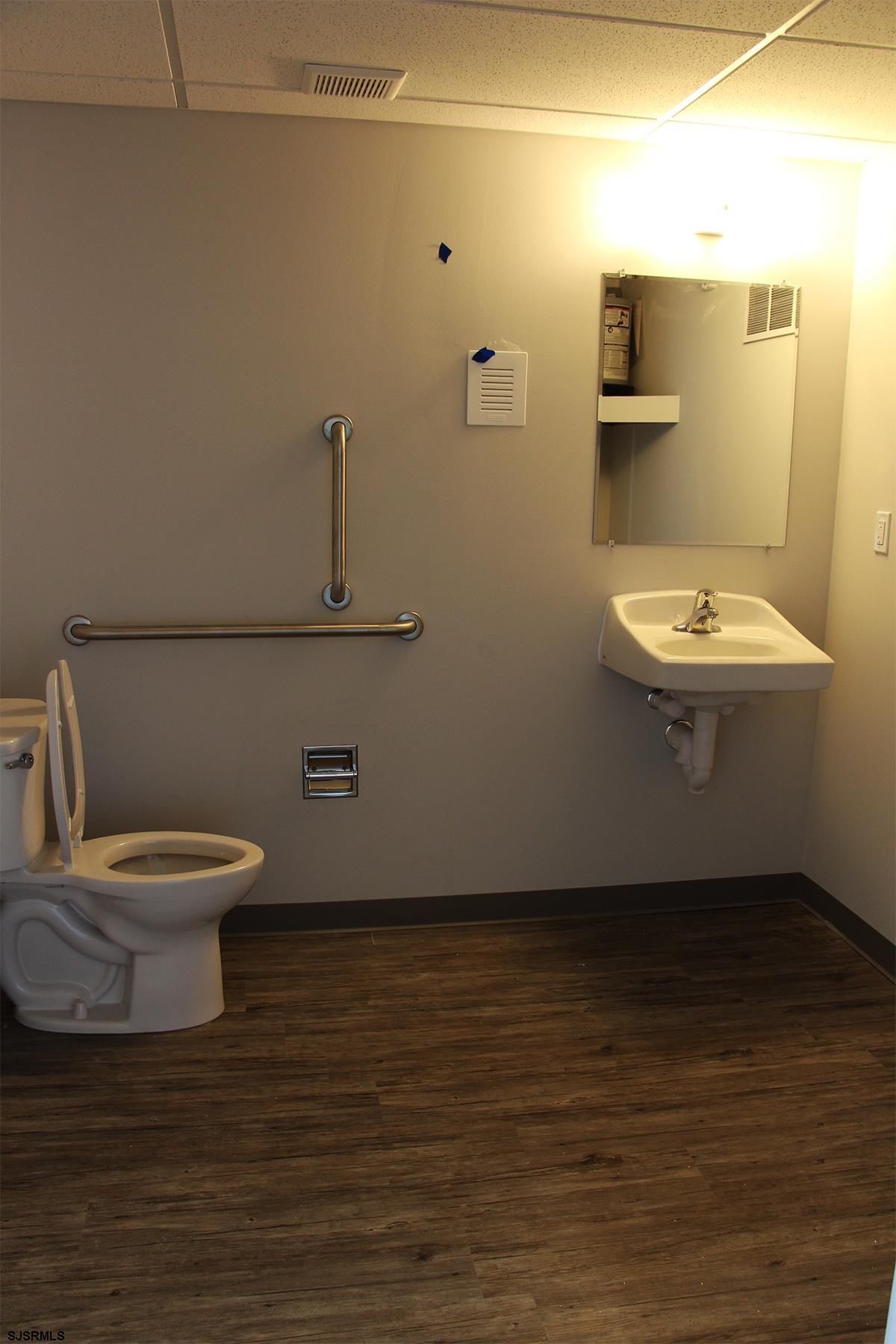 Marmora, New Jersey 08223, United States, ,Commercial,Active,241748