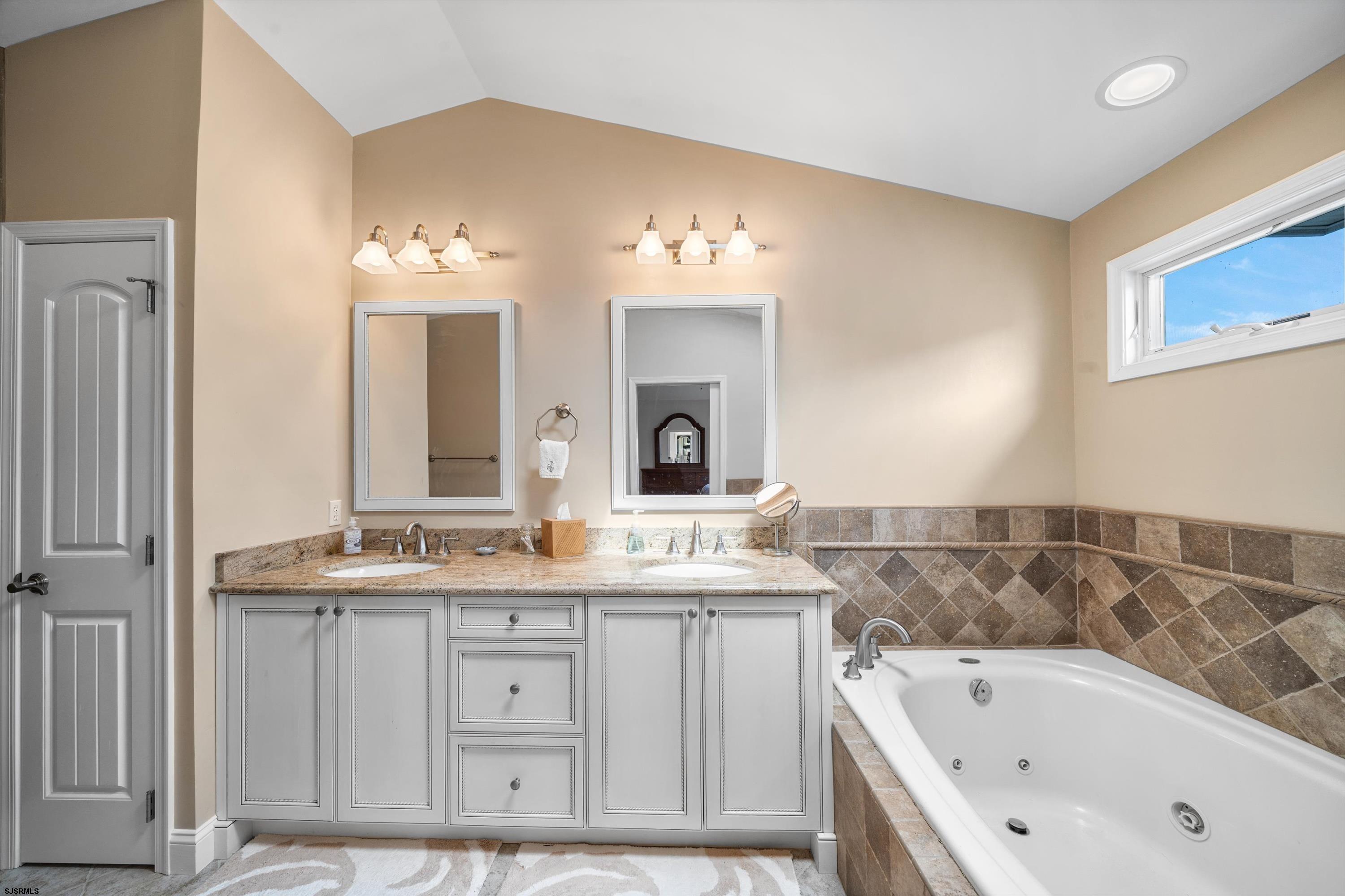 Ocean City, New Jersey 08226, United States, 4 Bedrooms Bedrooms, ,5 BathroomsBathrooms,Residential,Active,148752