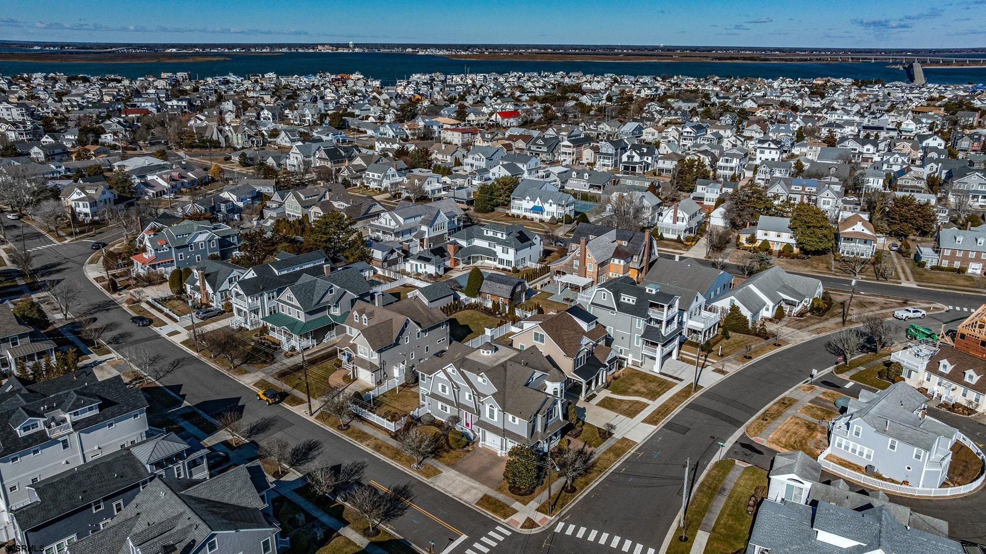 Ocean City, New Jersey 08226, United States, 5 Bedrooms Bedrooms, ,6 BathroomsBathrooms,Residential,Pending,10525