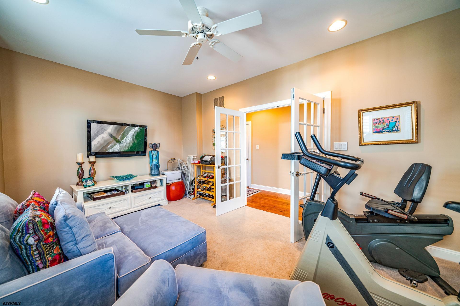 Ocean City, New Jersey 08226, United States, 5 Bedrooms Bedrooms, ,6 BathroomsBathrooms,Residential,Pending,10525