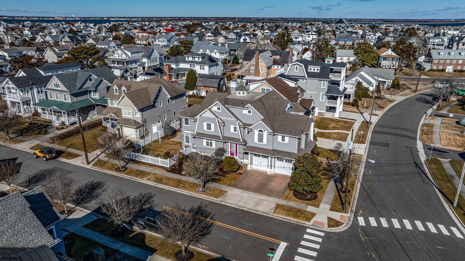 Ocean City, New Jersey 08226, United States, 5 Bedrooms Bedrooms, ,6 BathroomsBathrooms,Residential,Pending,10525