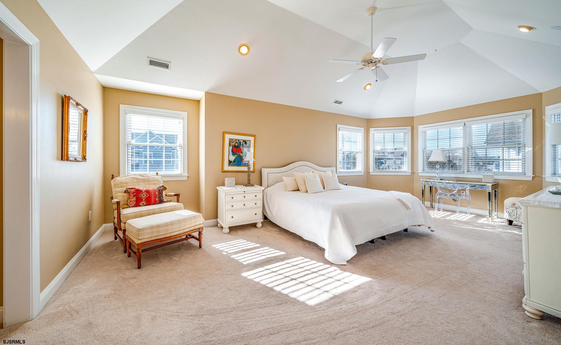 Ocean City, New Jersey 08226, United States, 5 Bedrooms Bedrooms, ,6 BathroomsBathrooms,Residential,Pending,10525