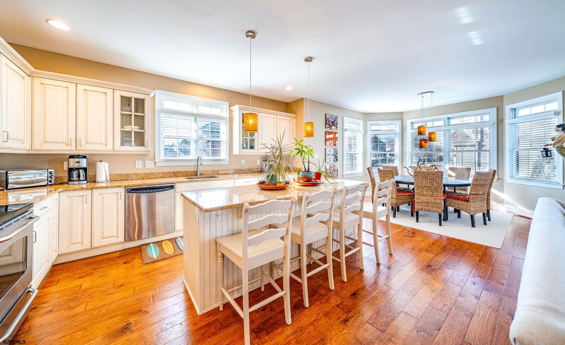 Ocean City, New Jersey 08226, United States, 5 Bedrooms Bedrooms, ,6 BathroomsBathrooms,Residential,Pending,10525