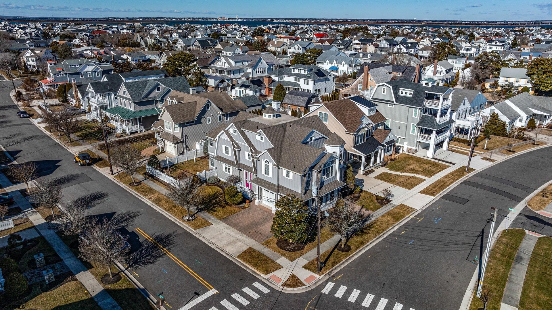 Ocean City, New Jersey 08226, United States, 5 Bedrooms Bedrooms, ,6 BathroomsBathrooms,Residential,Pending,10525