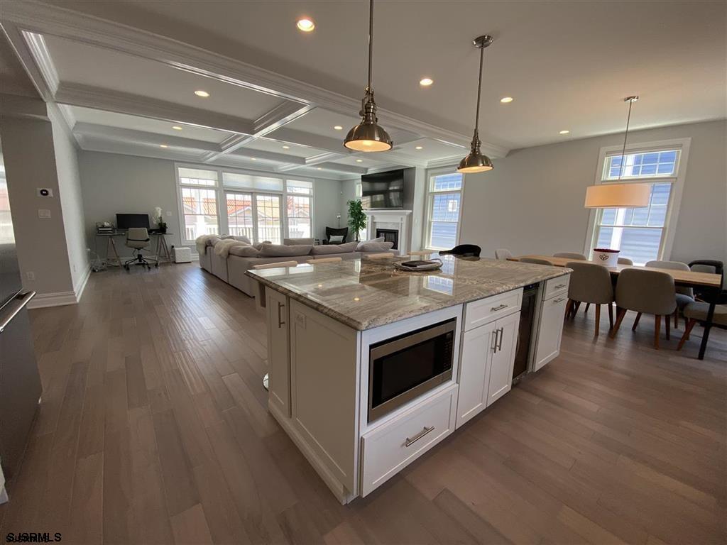 Ventnor, New Jersey 08406, United States, 4 Bedrooms Bedrooms, ,4 BathroomsBathrooms,Residential,Active,81904