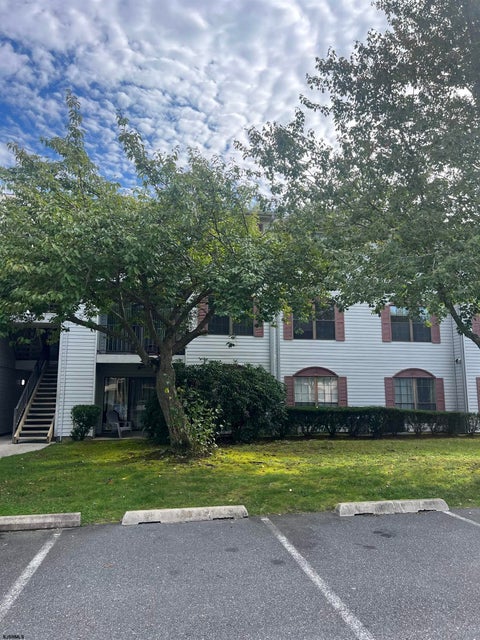 Condo For Sale - 90 Colonial Ct #90<br/> Galloway Township, NJ 08205