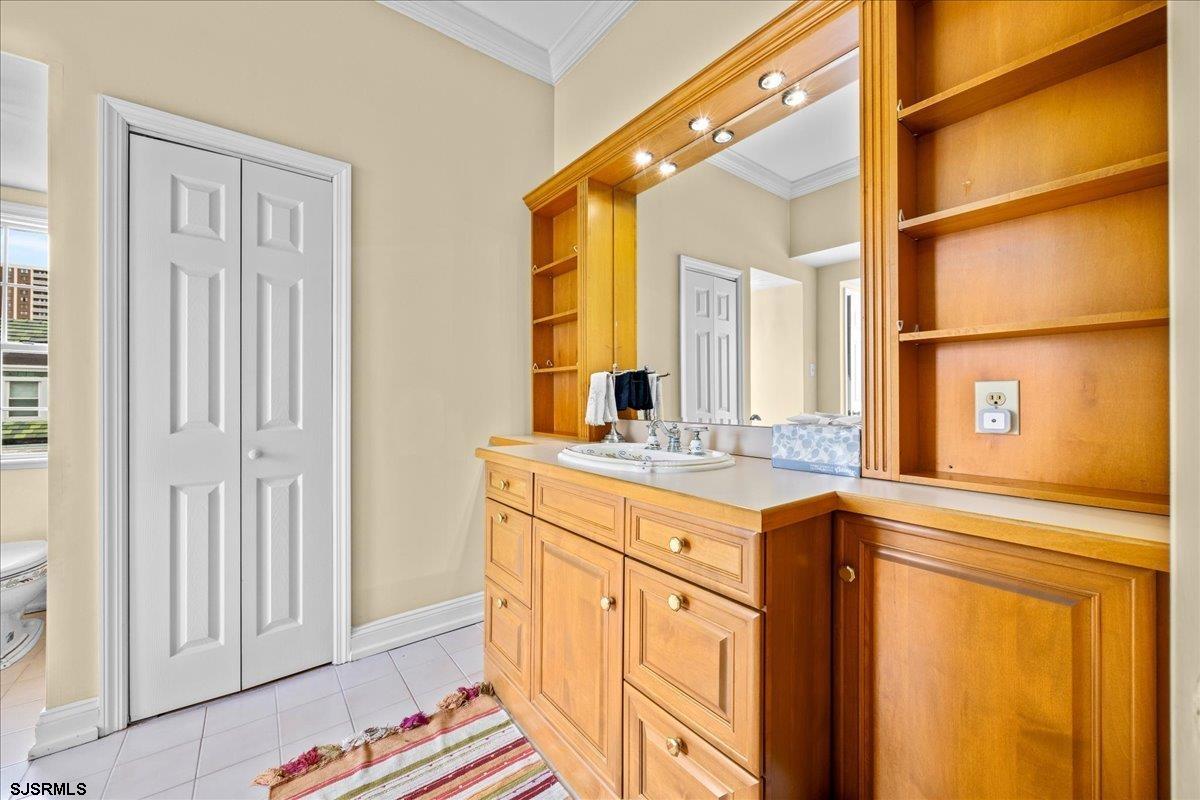 Atlantic City, New Jersey 08401, United States, 4 Bedrooms Bedrooms, ,5 BathroomsBathrooms,Residential,Active,140969