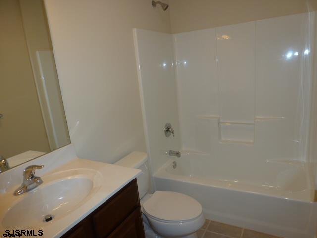 Galloway Township, New Jersey 08205, United States, 3 Bedrooms Bedrooms, ,3 BathroomsBathrooms,Residential,Active,75370