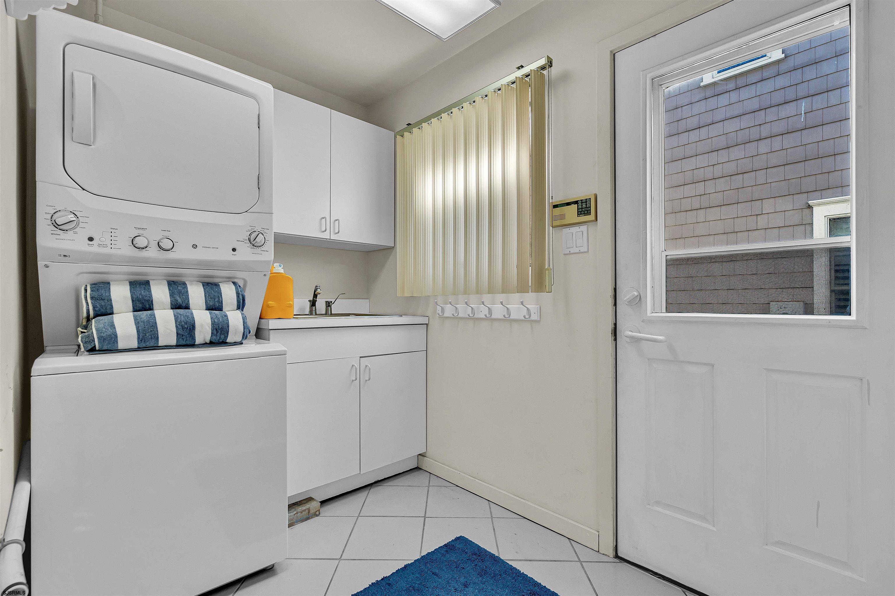 Ocean City, New Jersey 08226, United States, 4 Bedrooms Bedrooms, ,4 BathroomsBathrooms,Residential,Pending,143049