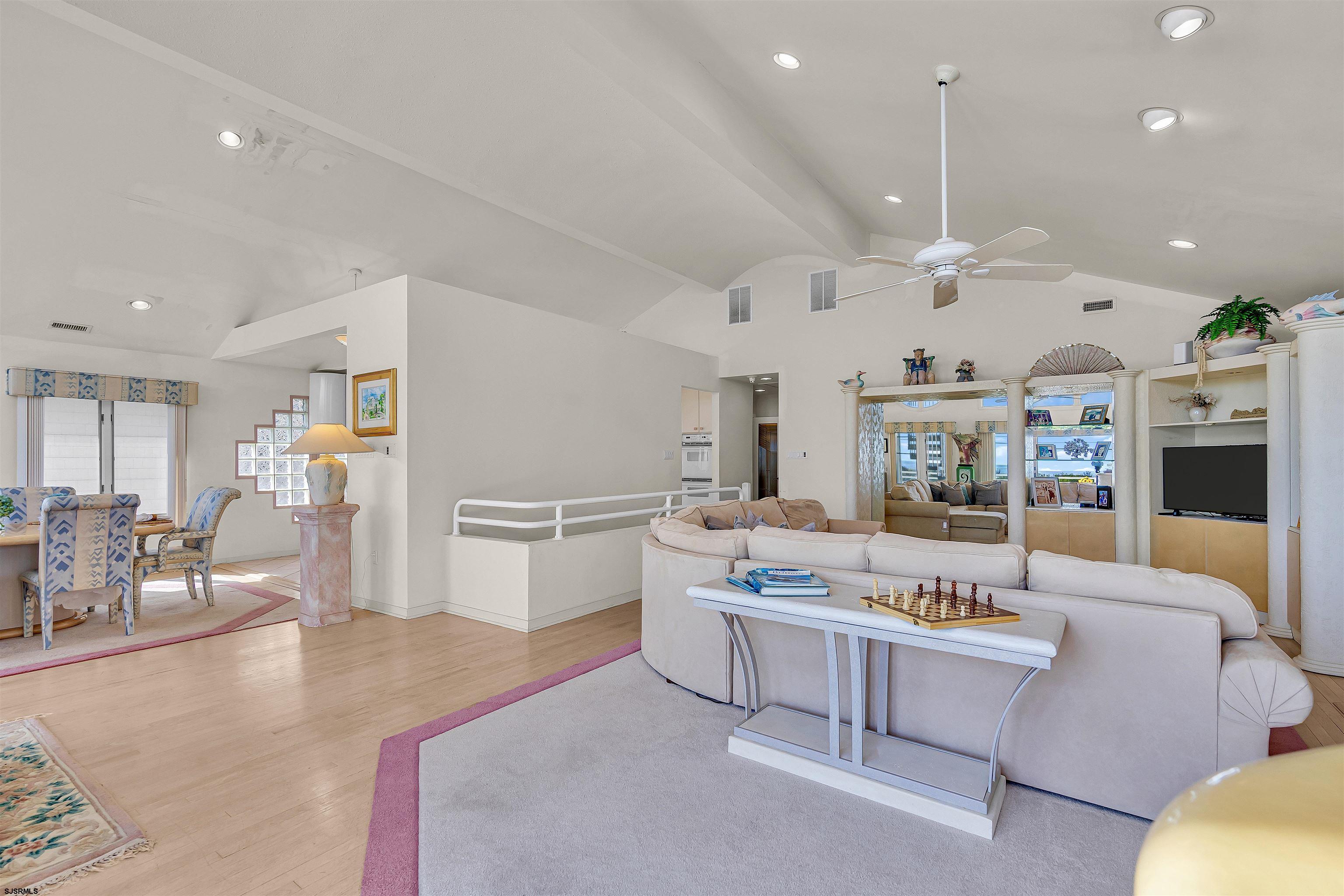 Ocean City, New Jersey 08226, United States, 4 Bedrooms Bedrooms, ,4 BathroomsBathrooms,Residential,Pending,143049