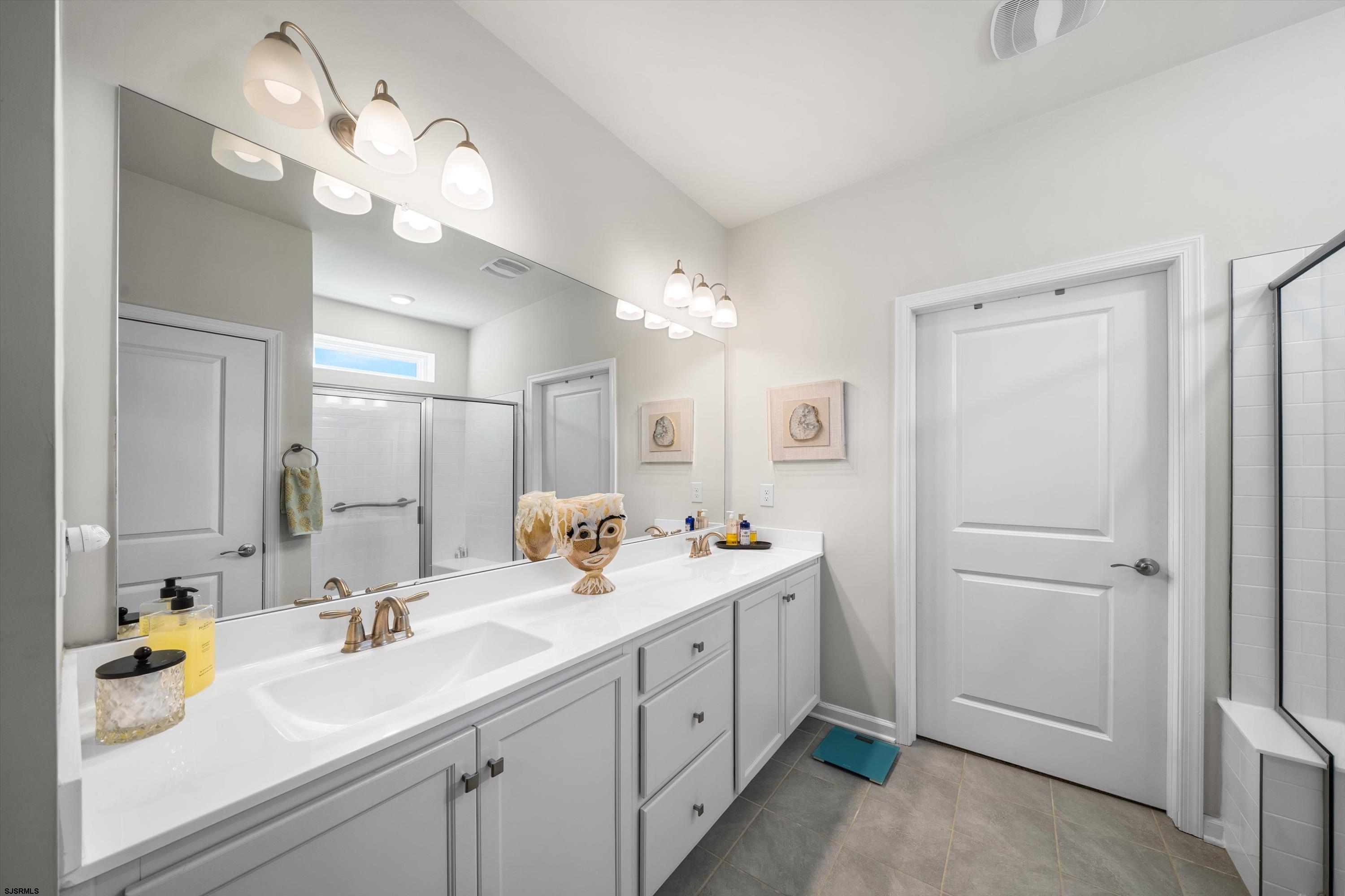 Egg Harbor Township, New Jersey 08234, United States, 3 Bedrooms Bedrooms, ,2 BathroomsBathrooms,Residential,Active,241488