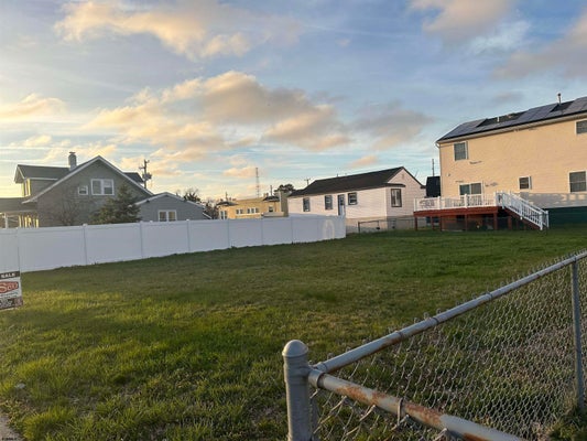 1421 W RIVERSIDE DR, ATLANTIC CITY, NJ 08401 - Image 664ab65bcd5ff0bfd2d56e0508e2440d/678302081