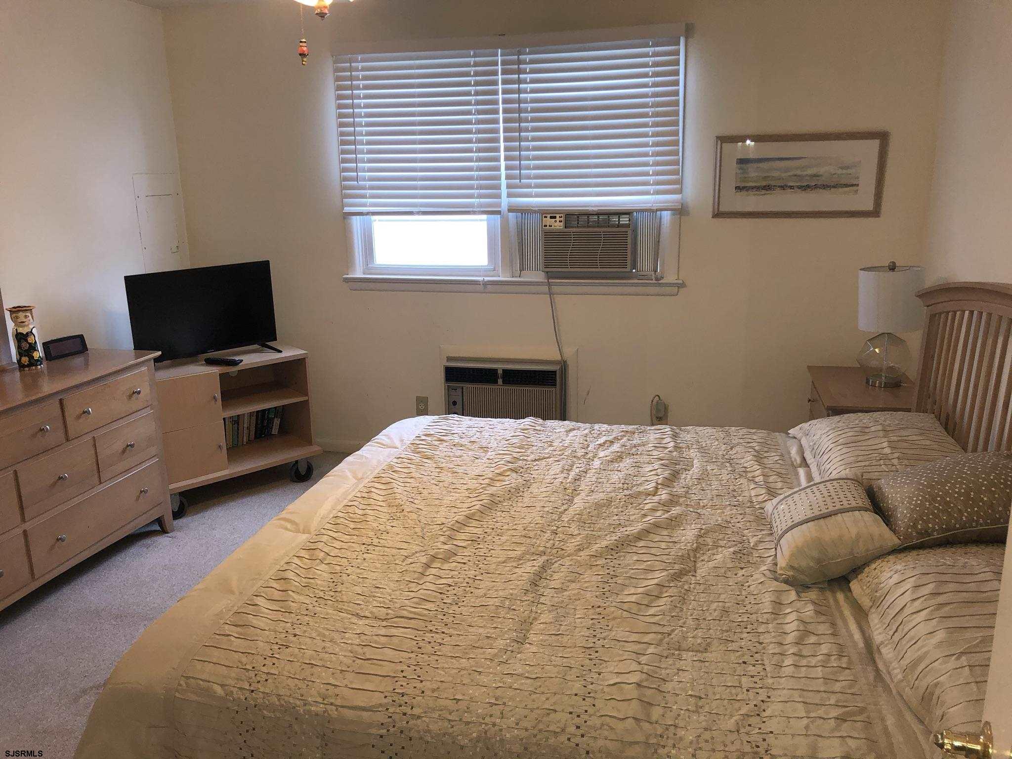 Margate, New Jersey 08402, United States, 2 Bedrooms Bedrooms, ,1 BathroomBathrooms,Residential,Active,253660