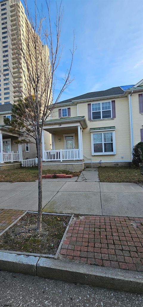 Apartment For Sale - 21 N New Hampshire Ave<br/> Atlantic City, NJ 08401