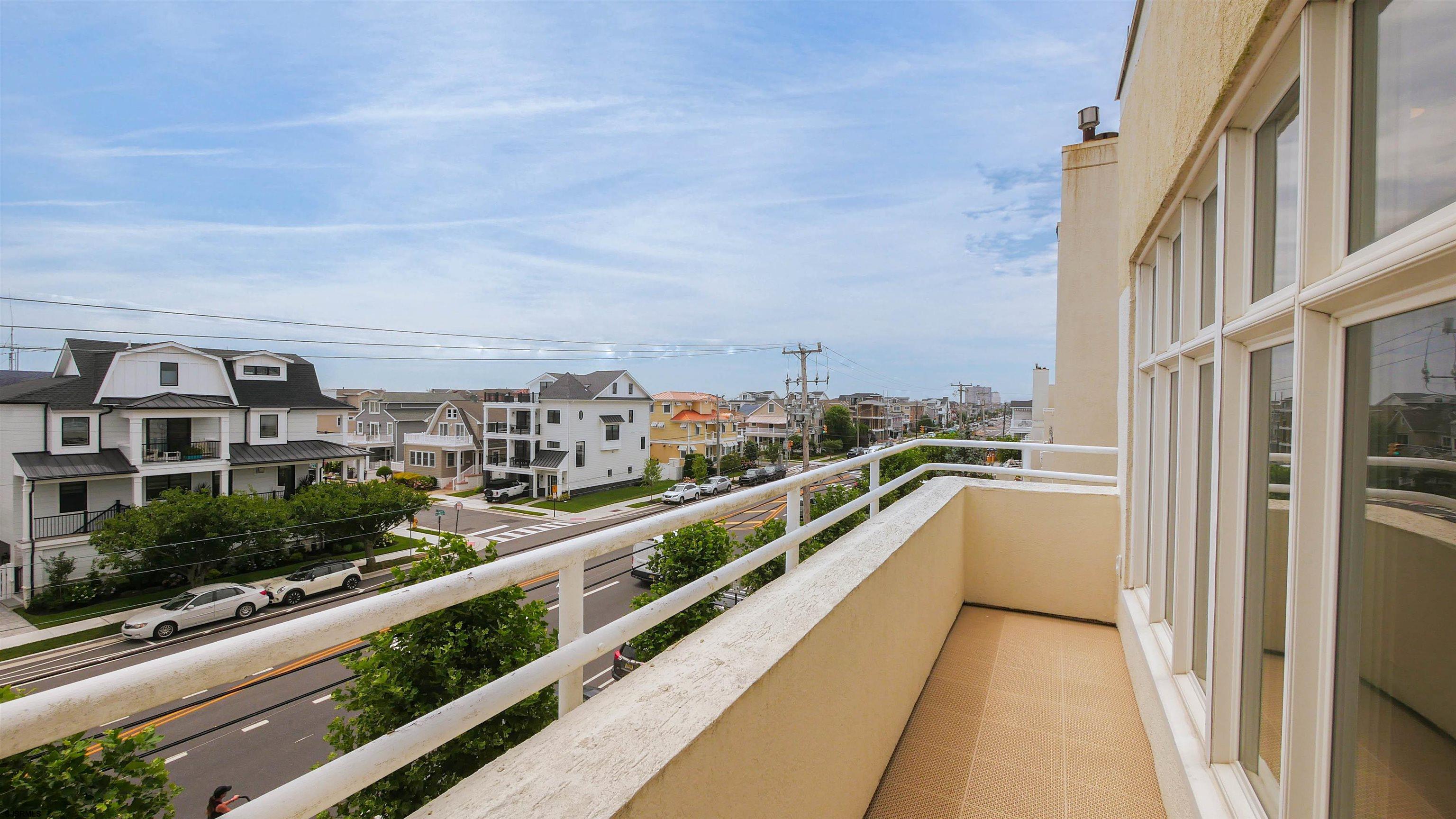 Margate, New Jersey 08402, United States, 2 Bedrooms Bedrooms, ,2 BathroomsBathrooms,Residential,Active,65811