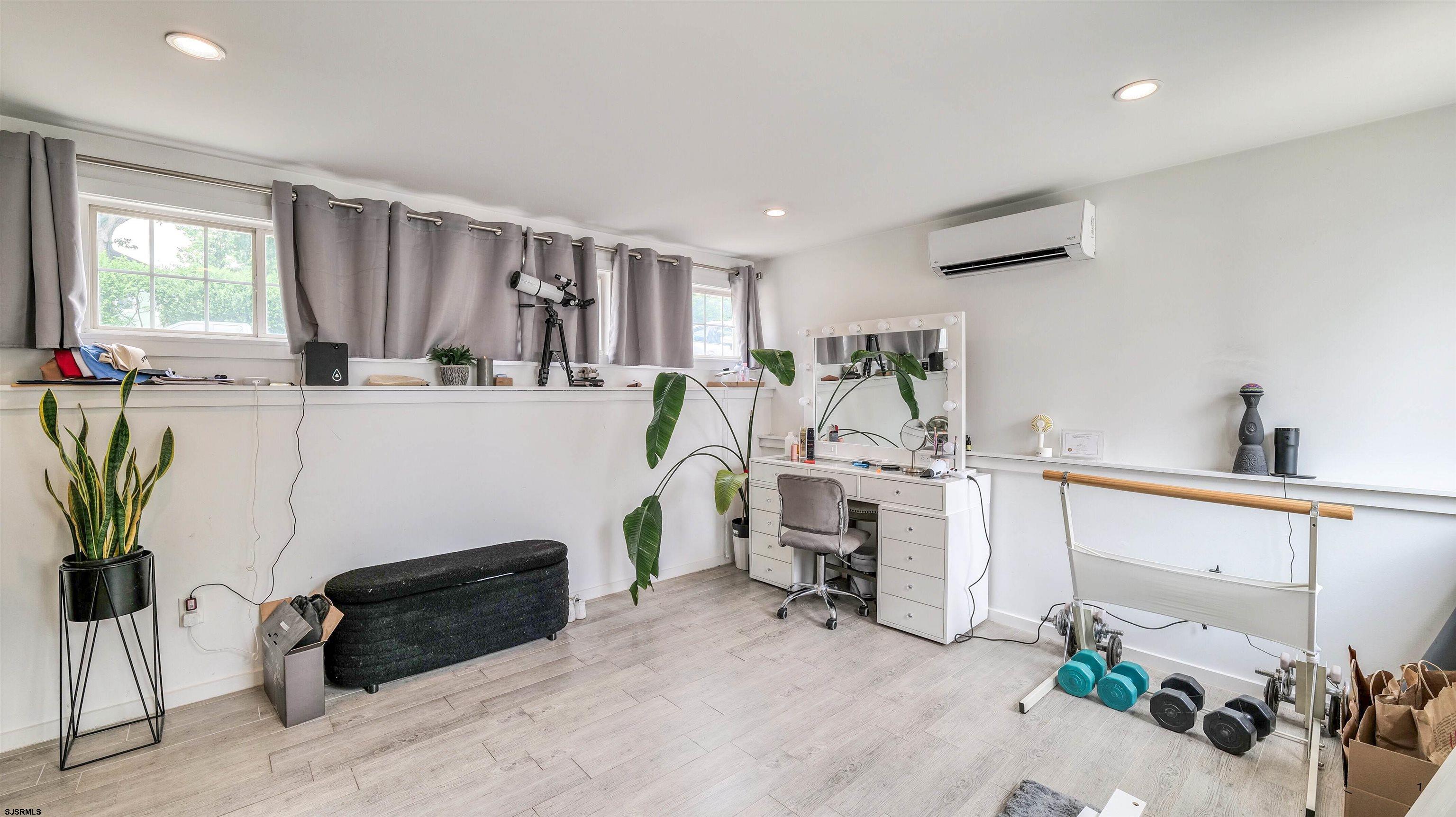 Somers Point, New Jersey 08244, United States, 8 Bedrooms Bedrooms, ,4 BathroomsBathrooms,Residential,Active,148361