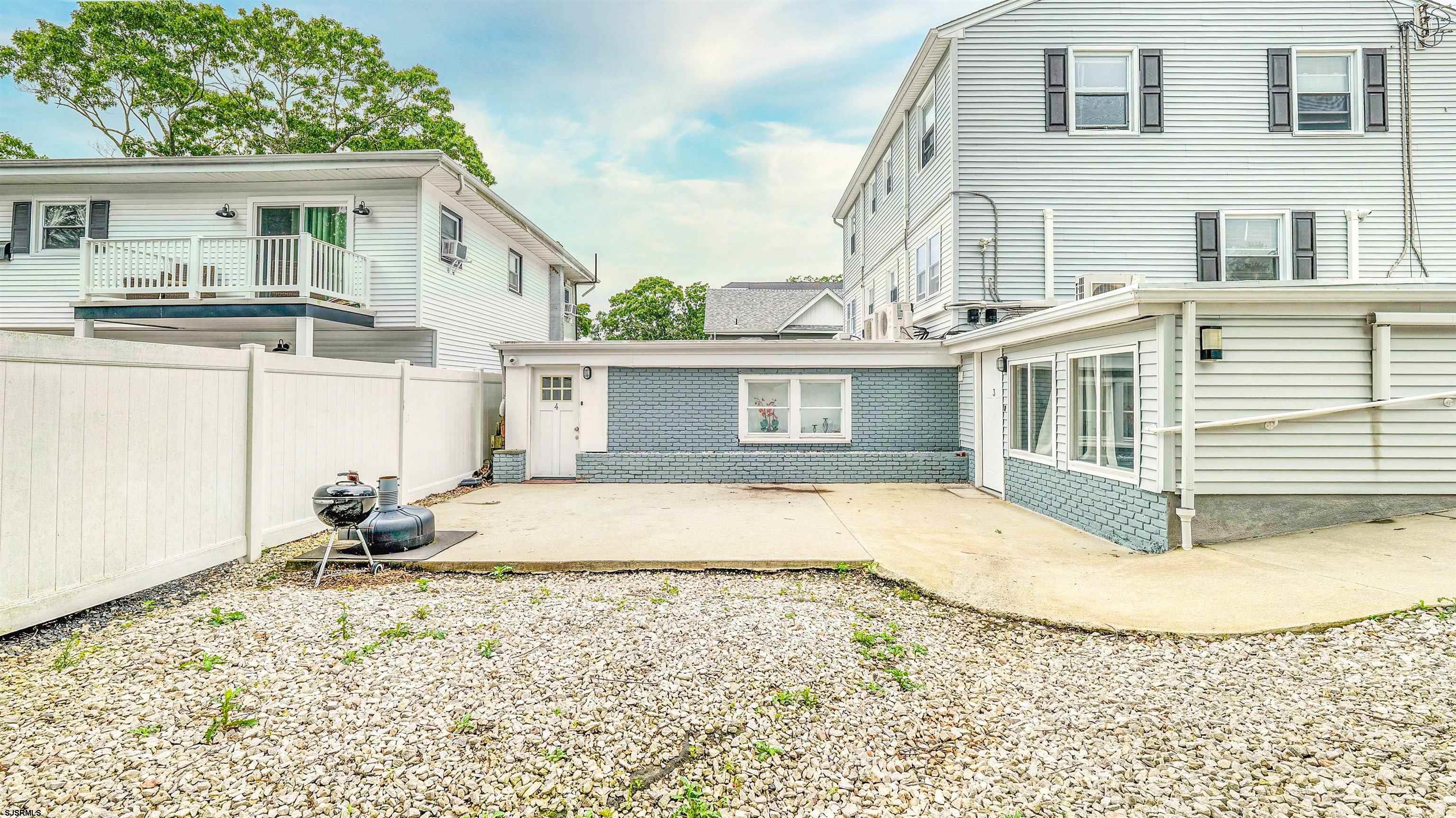 Somers Point, New Jersey 08244, United States, 8 Bedrooms Bedrooms, ,4 BathroomsBathrooms,Residential,Active,148361