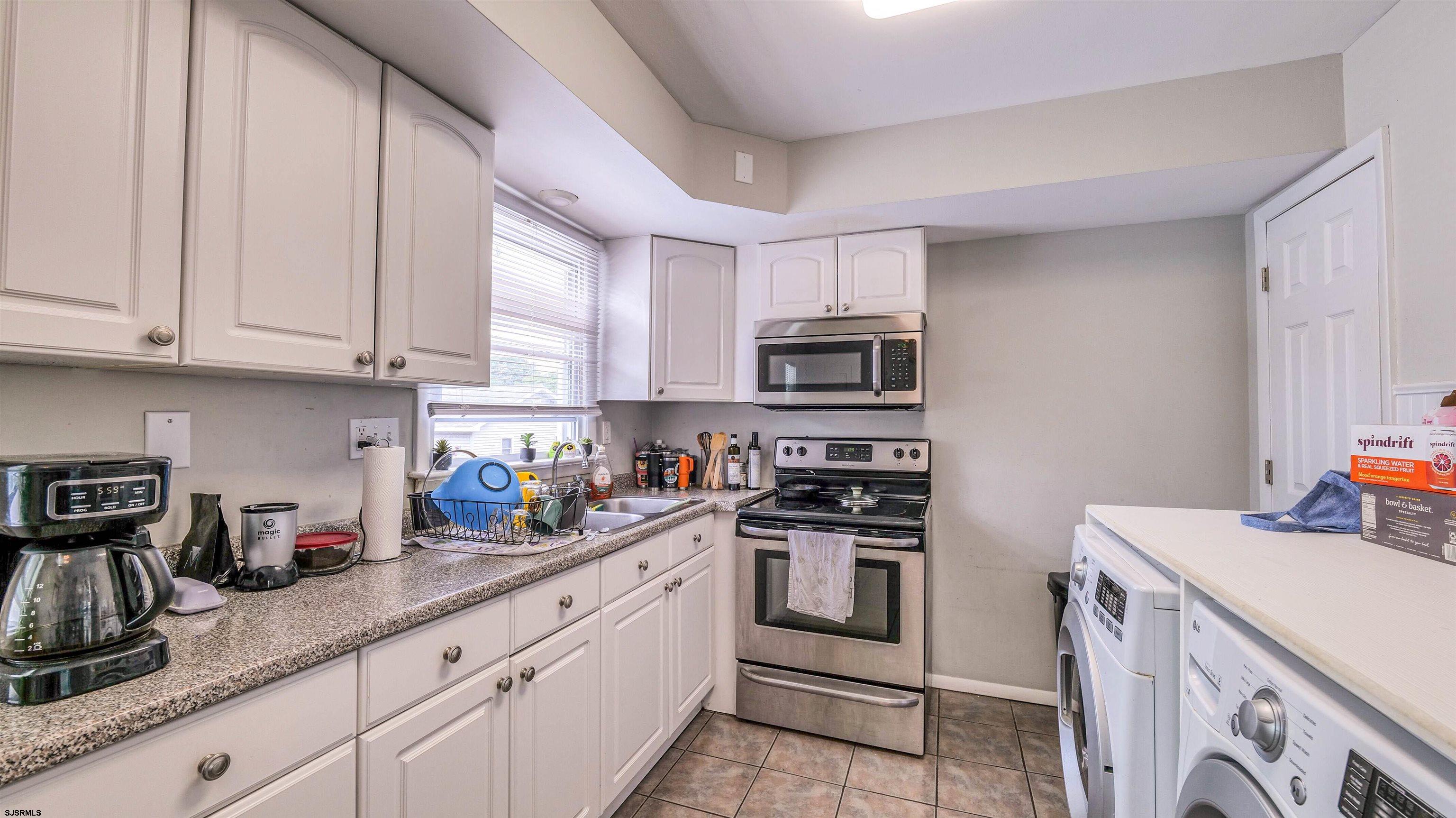 Somers Point, New Jersey 08244, United States, 8 Bedrooms Bedrooms, ,4 BathroomsBathrooms,Residential,Active,148361