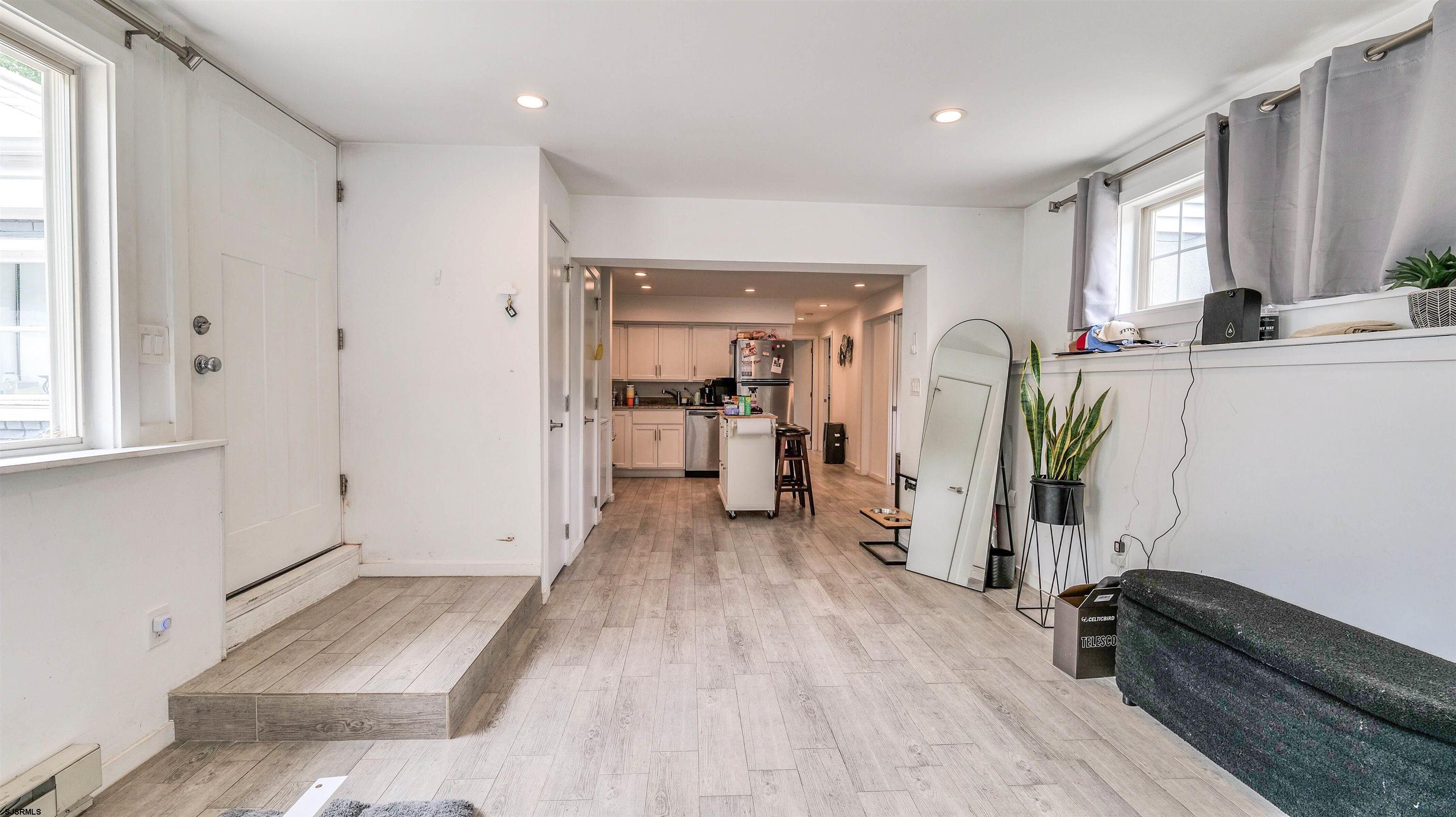 Somers Point, New Jersey 08244, United States, 8 Bedrooms Bedrooms, ,4 BathroomsBathrooms,Residential,Active,148361