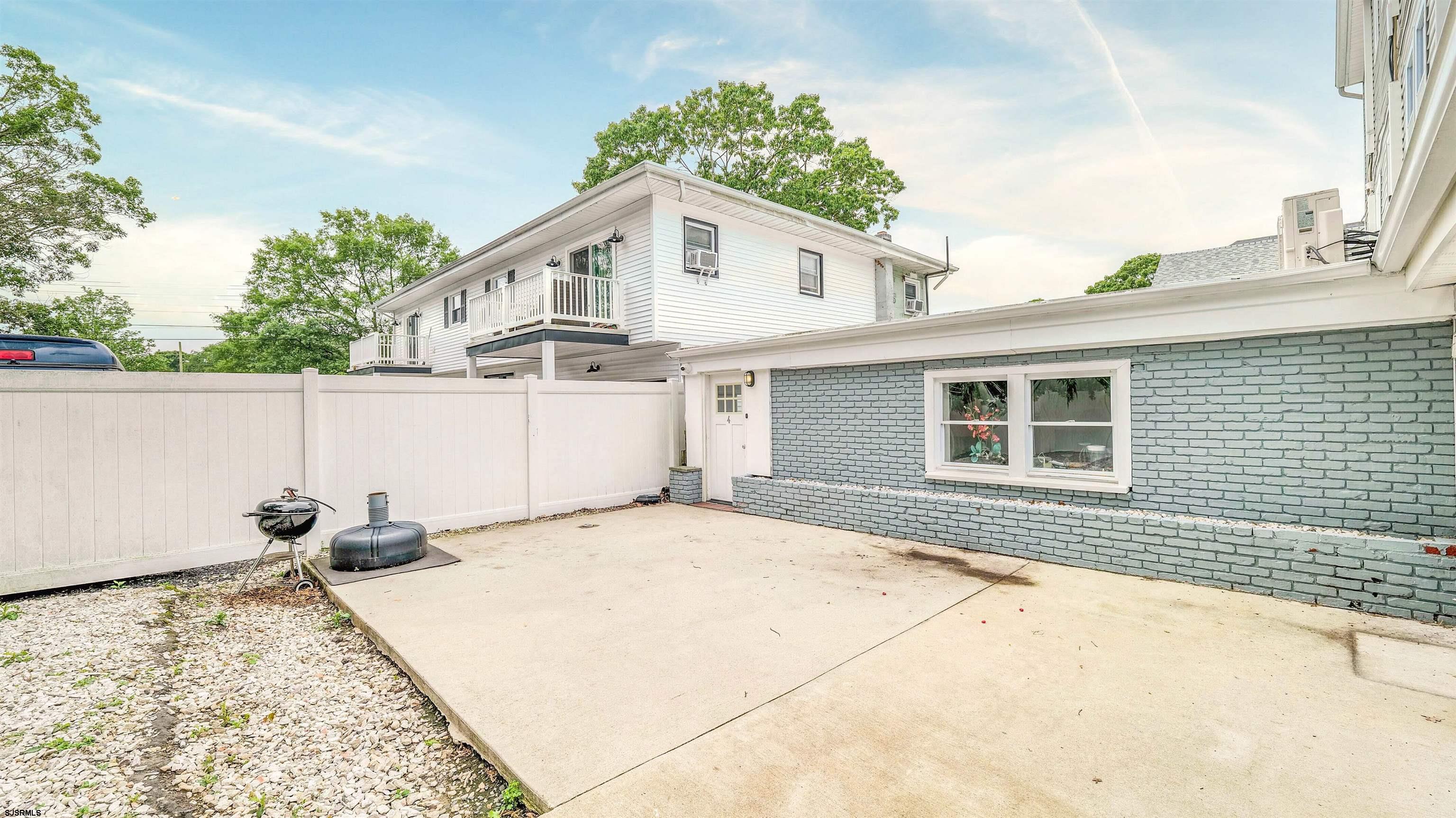 Somers Point, New Jersey 08244, United States, 8 Bedrooms Bedrooms, ,4 BathroomsBathrooms,Residential,Active,148361