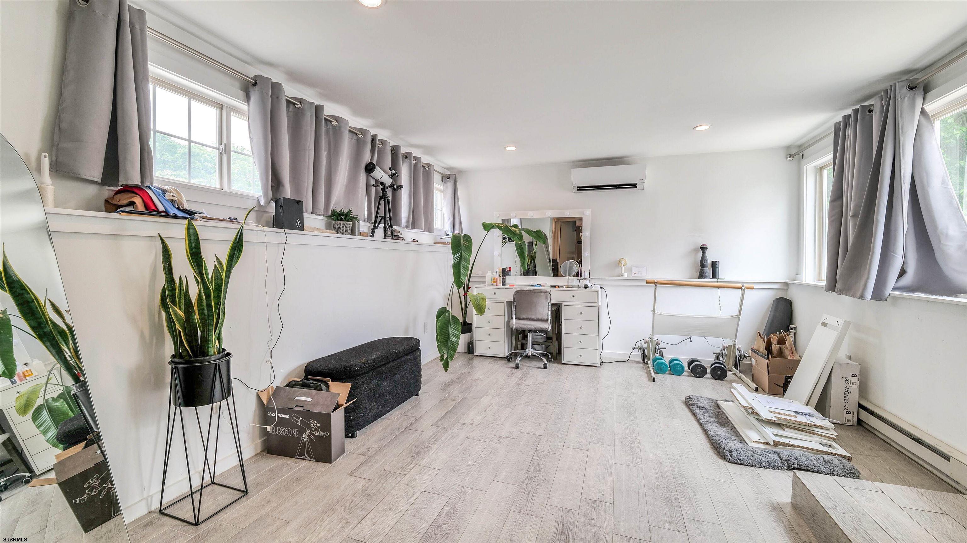 Somers Point, New Jersey 08244, United States, 8 Bedrooms Bedrooms, ,4 BathroomsBathrooms,Residential,Active,148361