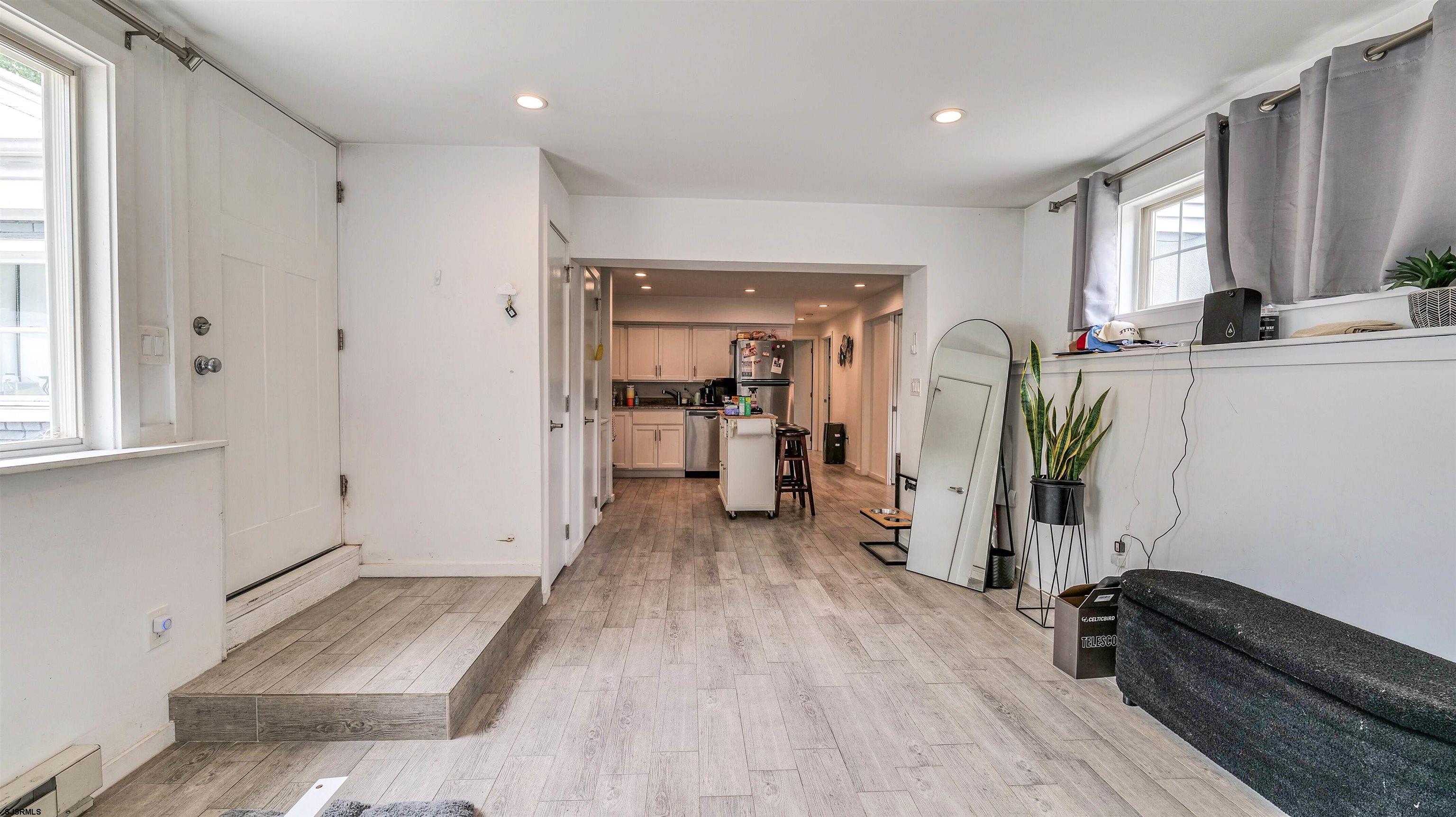 Somers Point, New Jersey 08244, United States, 8 Bedrooms Bedrooms, ,4 BathroomsBathrooms,Residential,Active,148361