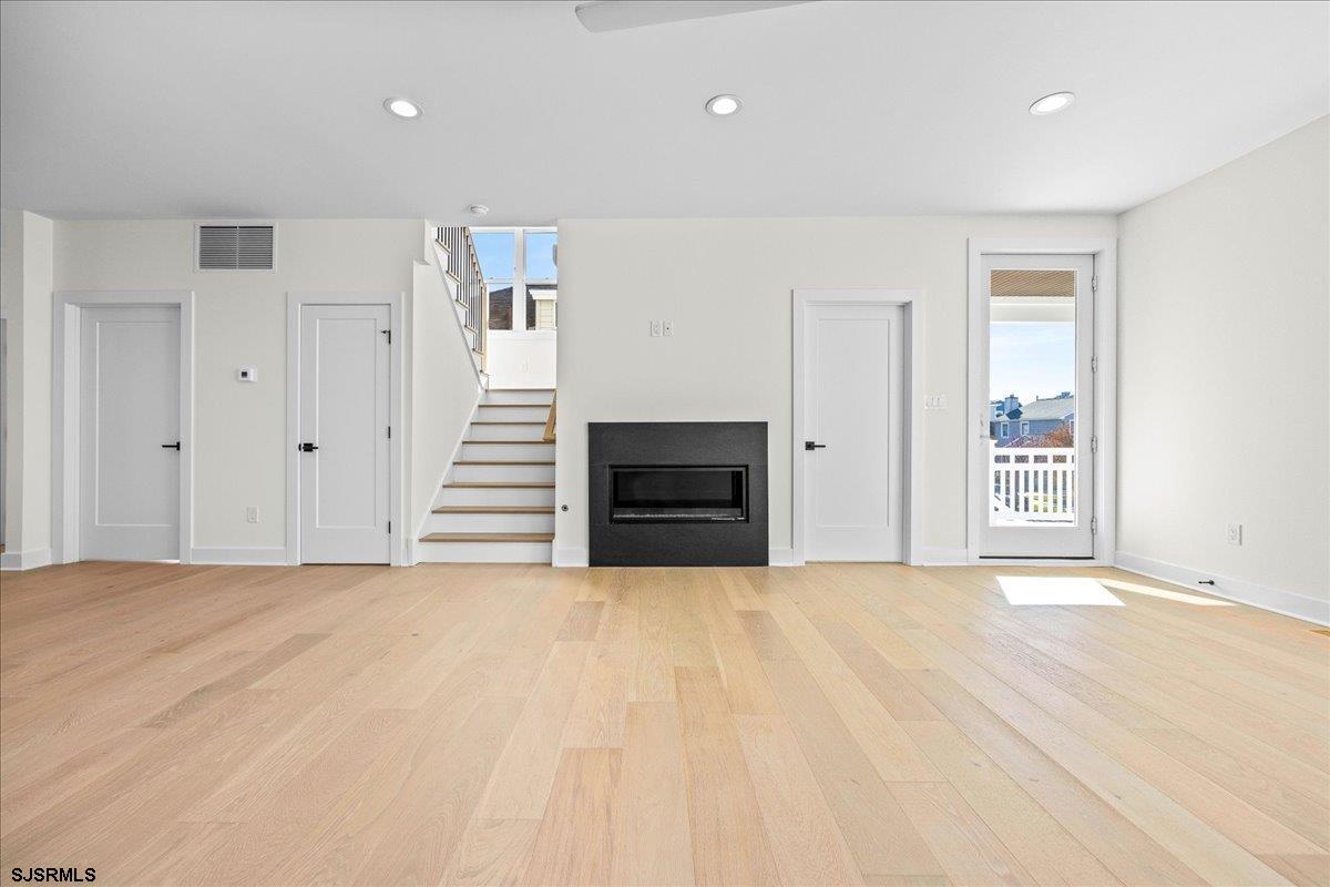 Margate, New Jersey 08402, United States, 5 Bedrooms Bedrooms, ,5 BathroomsBathrooms,Residential,Active,244943