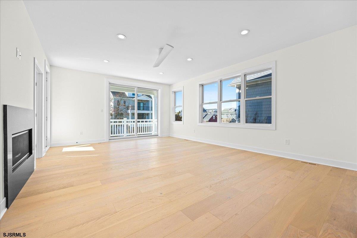 Margate, New Jersey 08402, United States, 5 Bedrooms Bedrooms, ,5 BathroomsBathrooms,Residential,Active,244943