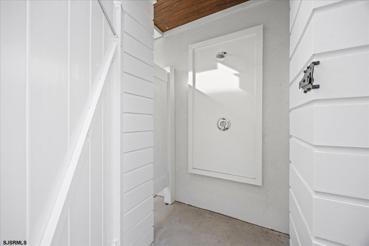 Margate, New Jersey 08402, United States, 5 Bedrooms Bedrooms, ,5 BathroomsBathrooms,Residential,Active,244943