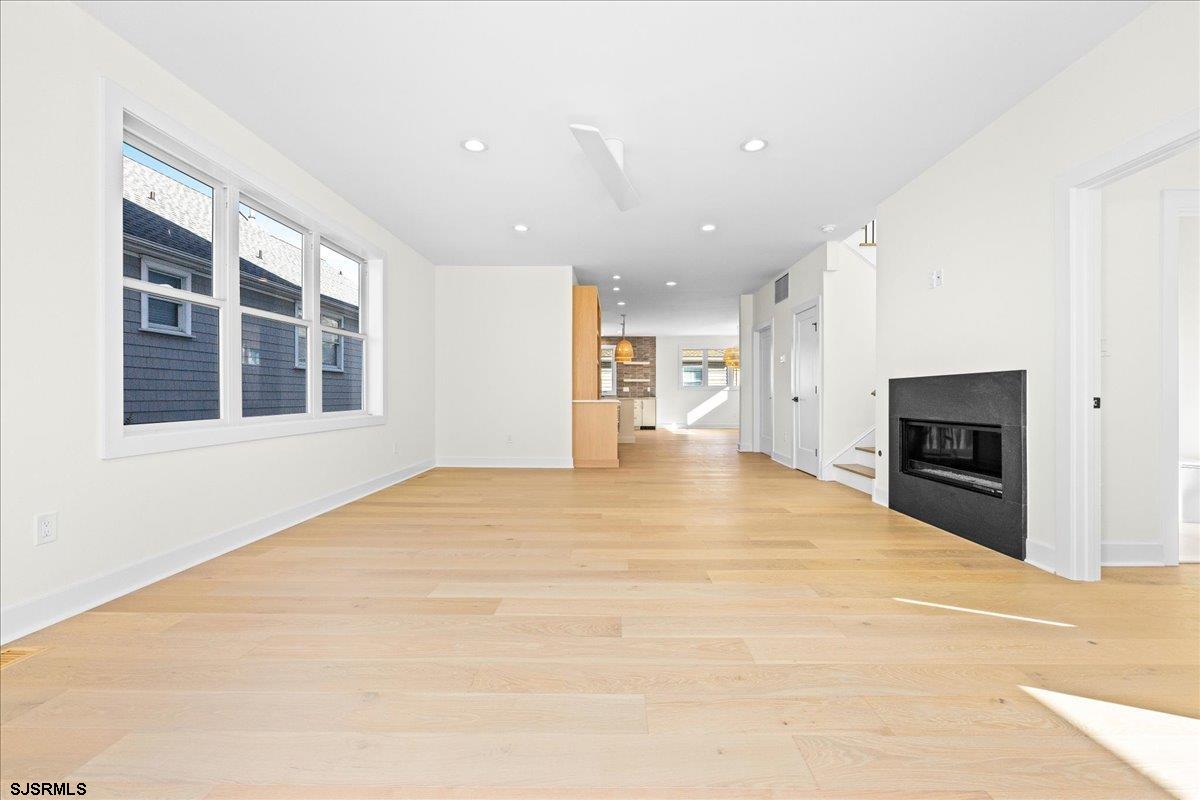 Margate, New Jersey 08402, United States, 5 Bedrooms Bedrooms, ,5 BathroomsBathrooms,Residential,Active,244943