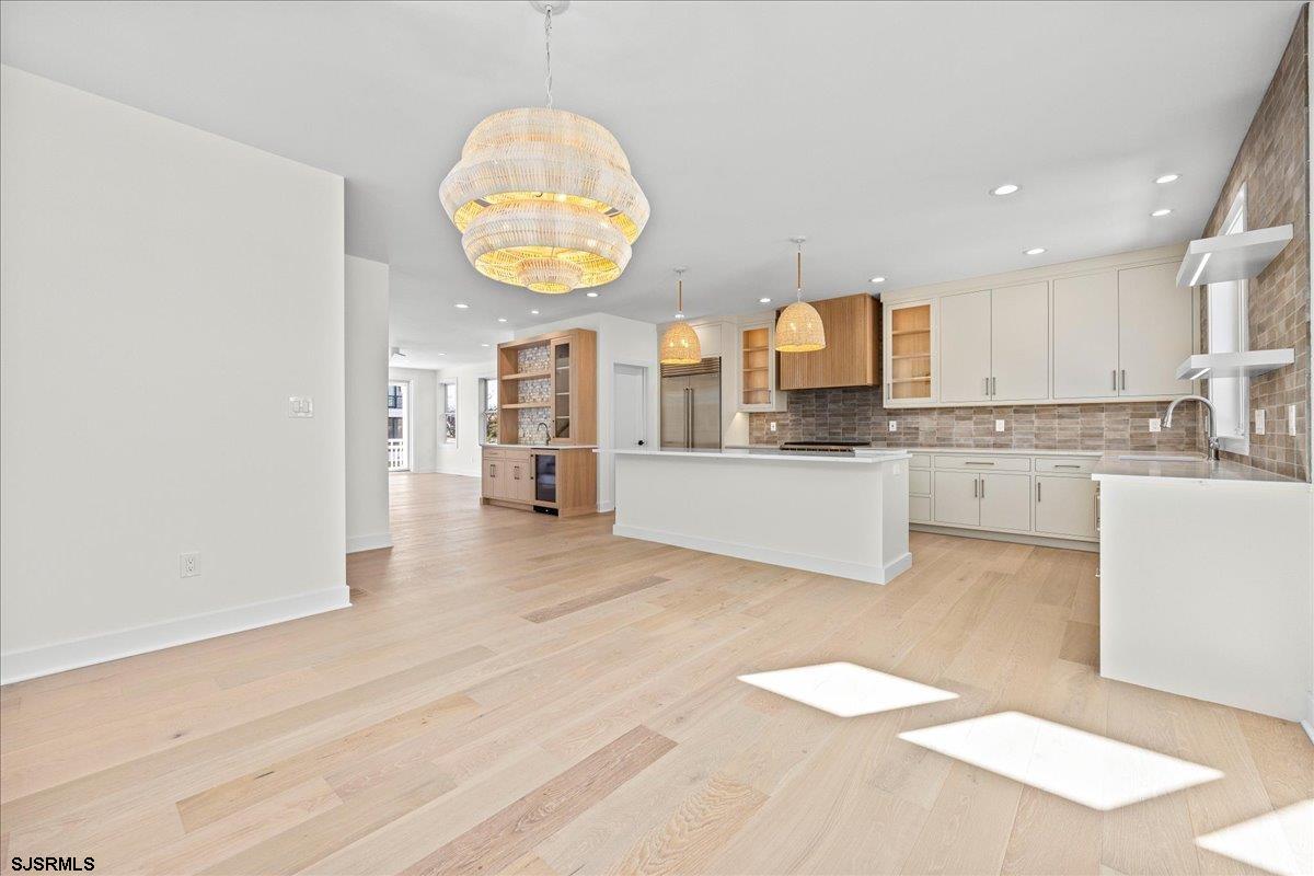 Margate, New Jersey 08402, United States, 5 Bedrooms Bedrooms, ,5 BathroomsBathrooms,Residential,Active,244943