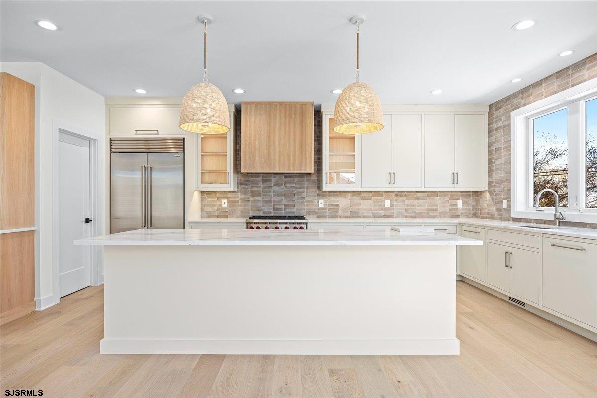 Margate, New Jersey 08402, United States, 5 Bedrooms Bedrooms, ,5 BathroomsBathrooms,Residential,Active,244943