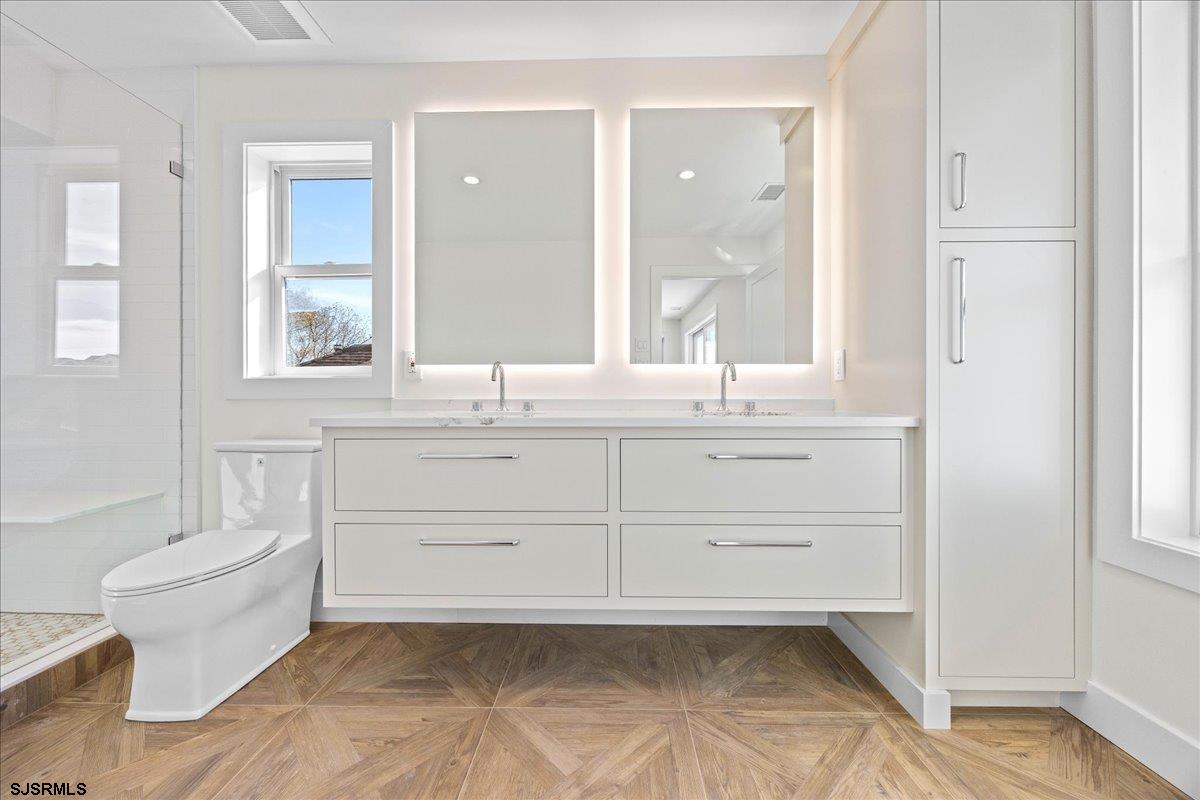 Margate, New Jersey 08402, United States, 5 Bedrooms Bedrooms, ,5 BathroomsBathrooms,Residential,Active,244943